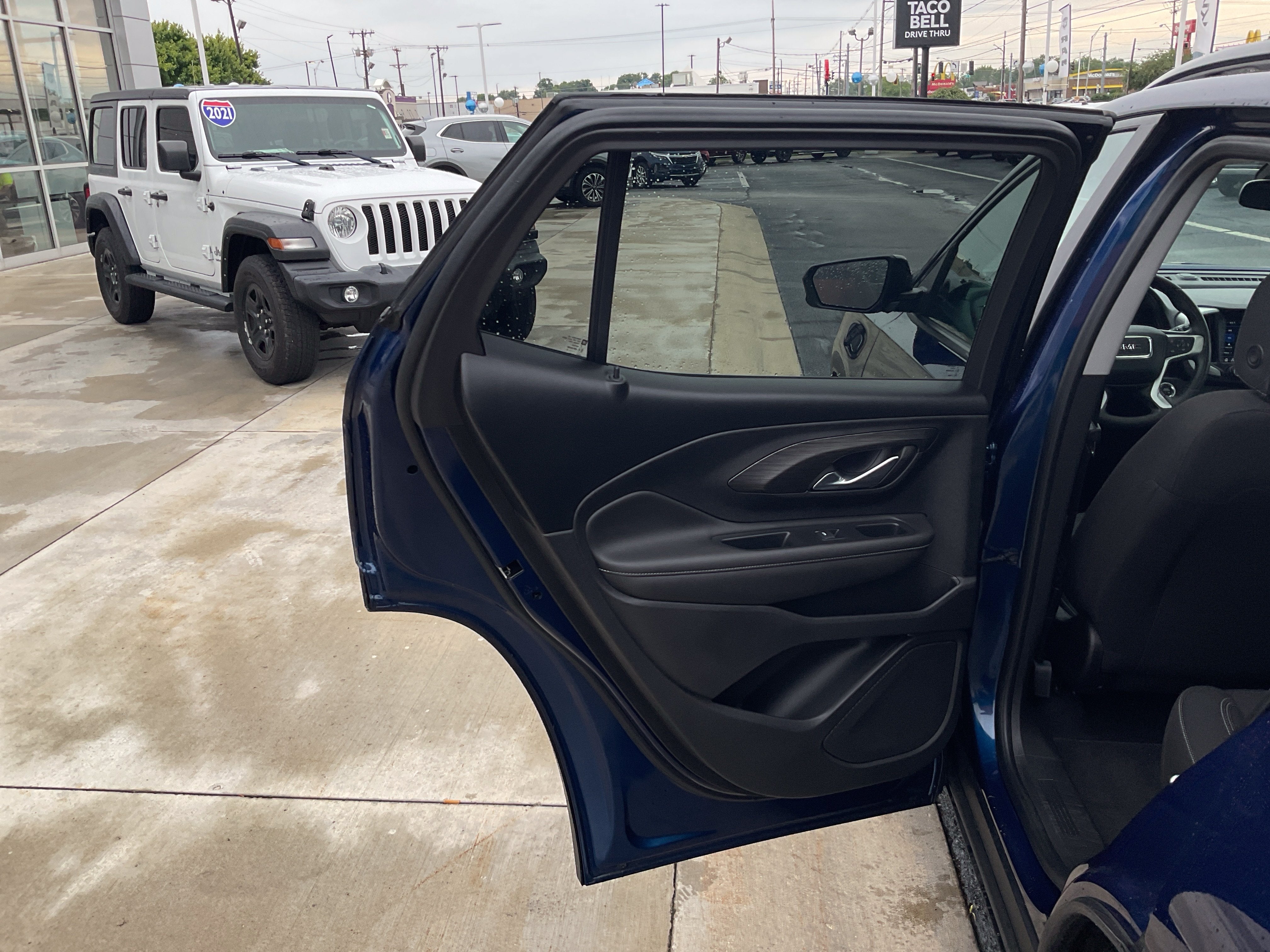 2022 GMC Terrain SLE