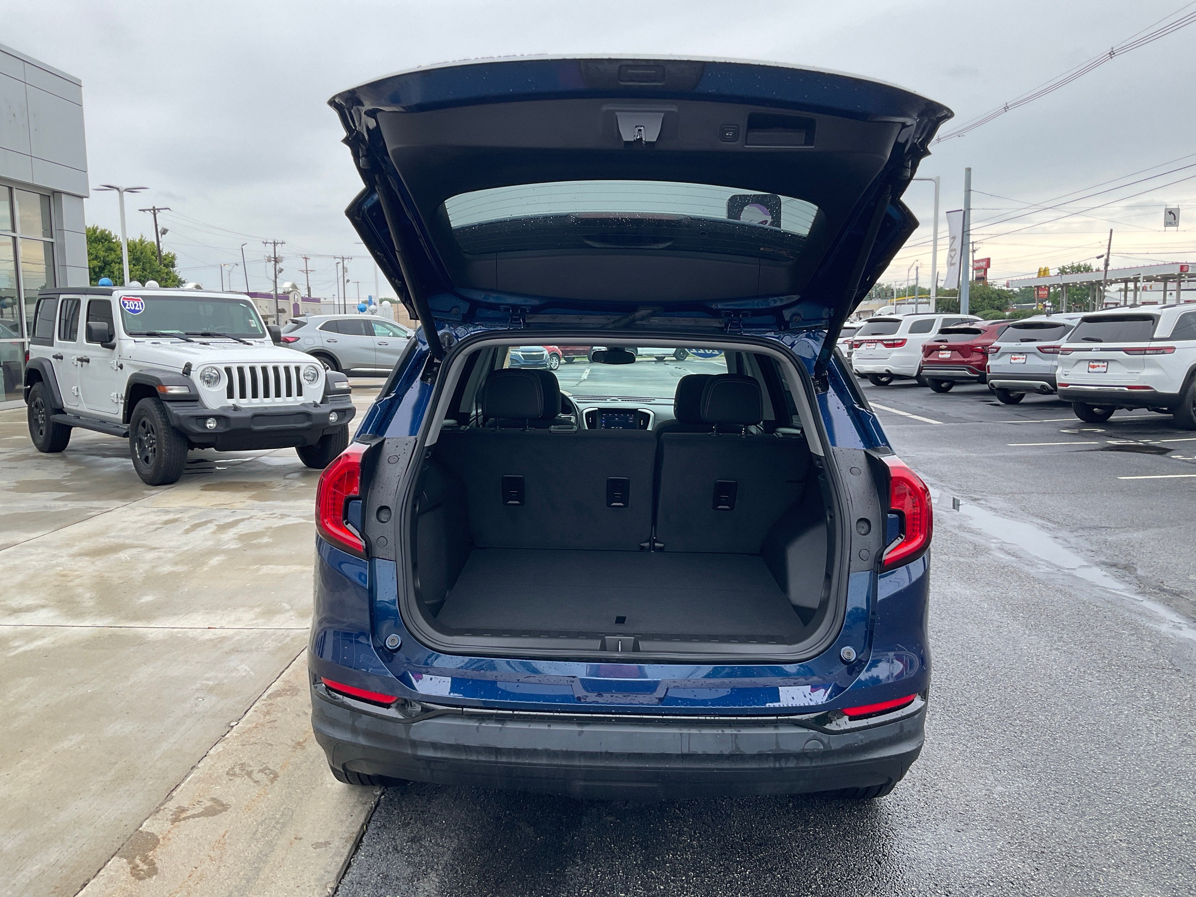 2022 GMC Terrain SLE