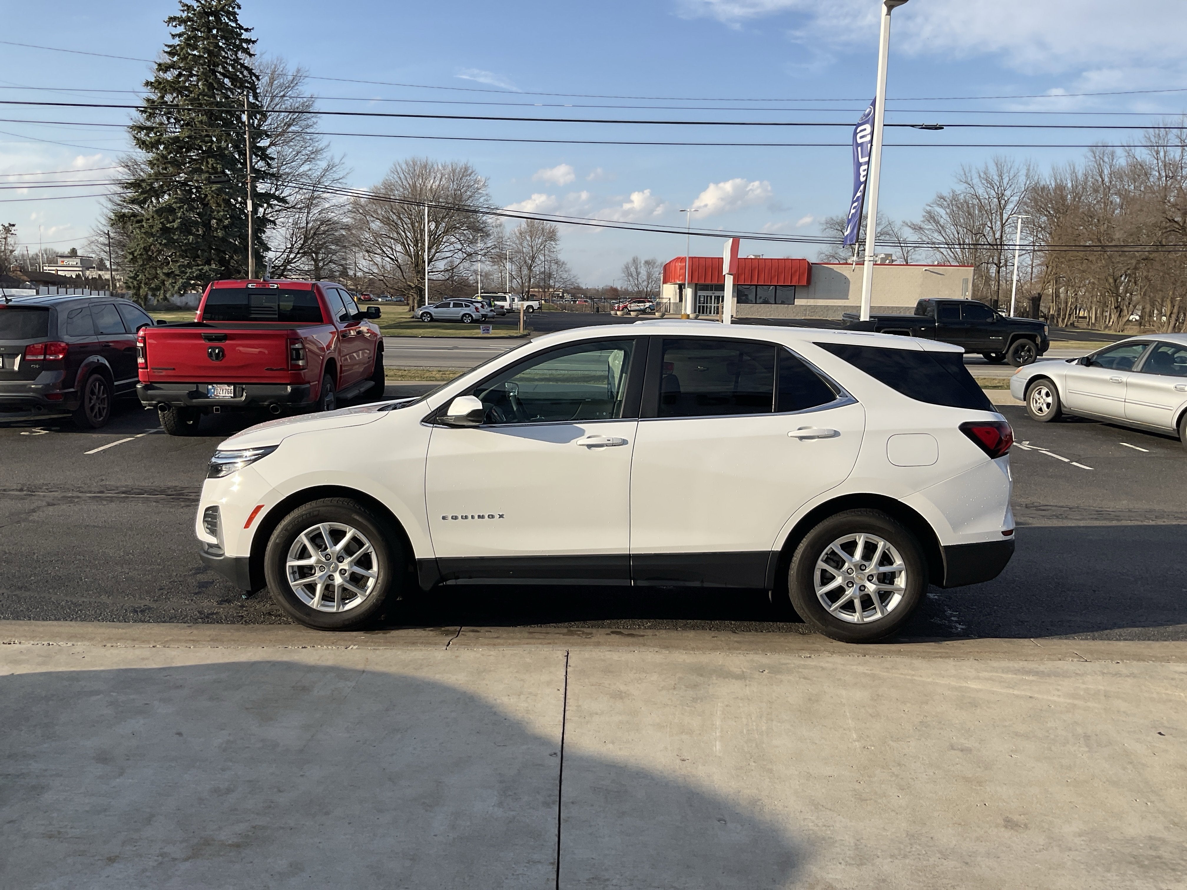 2024 Chevrolet Equinox LT