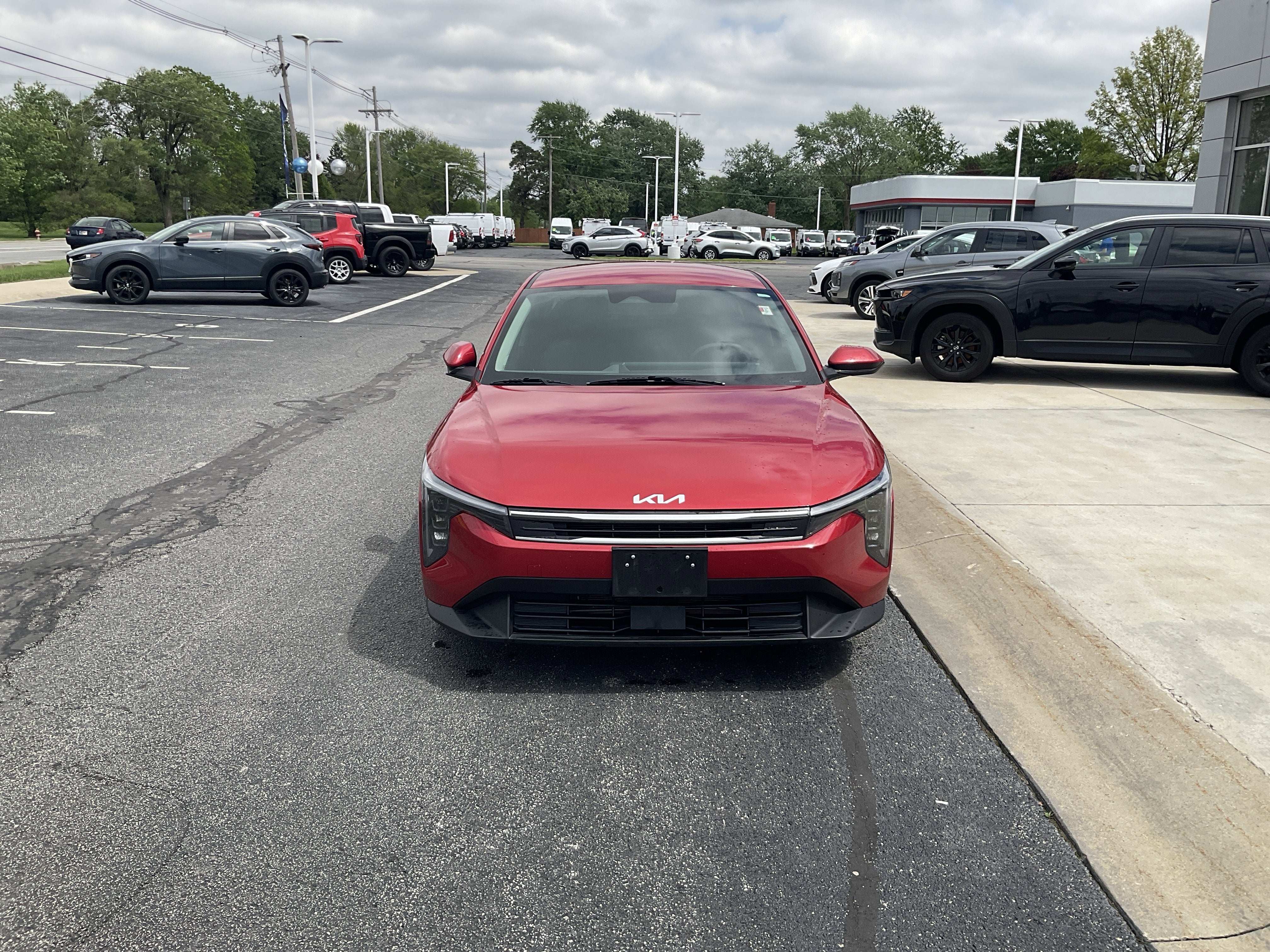 2025 Kia K4 LXS