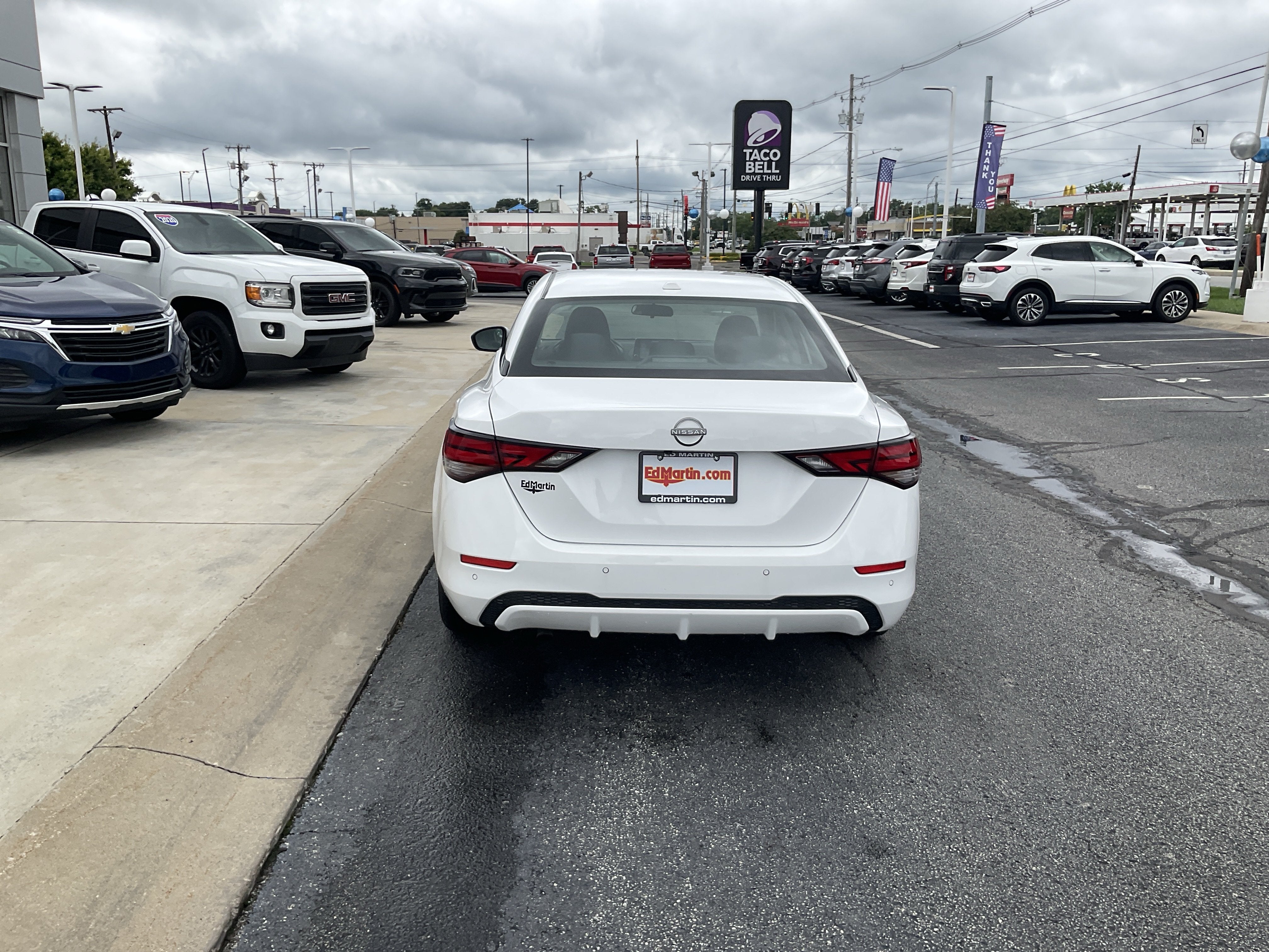 2024 Nissan Sentra SV