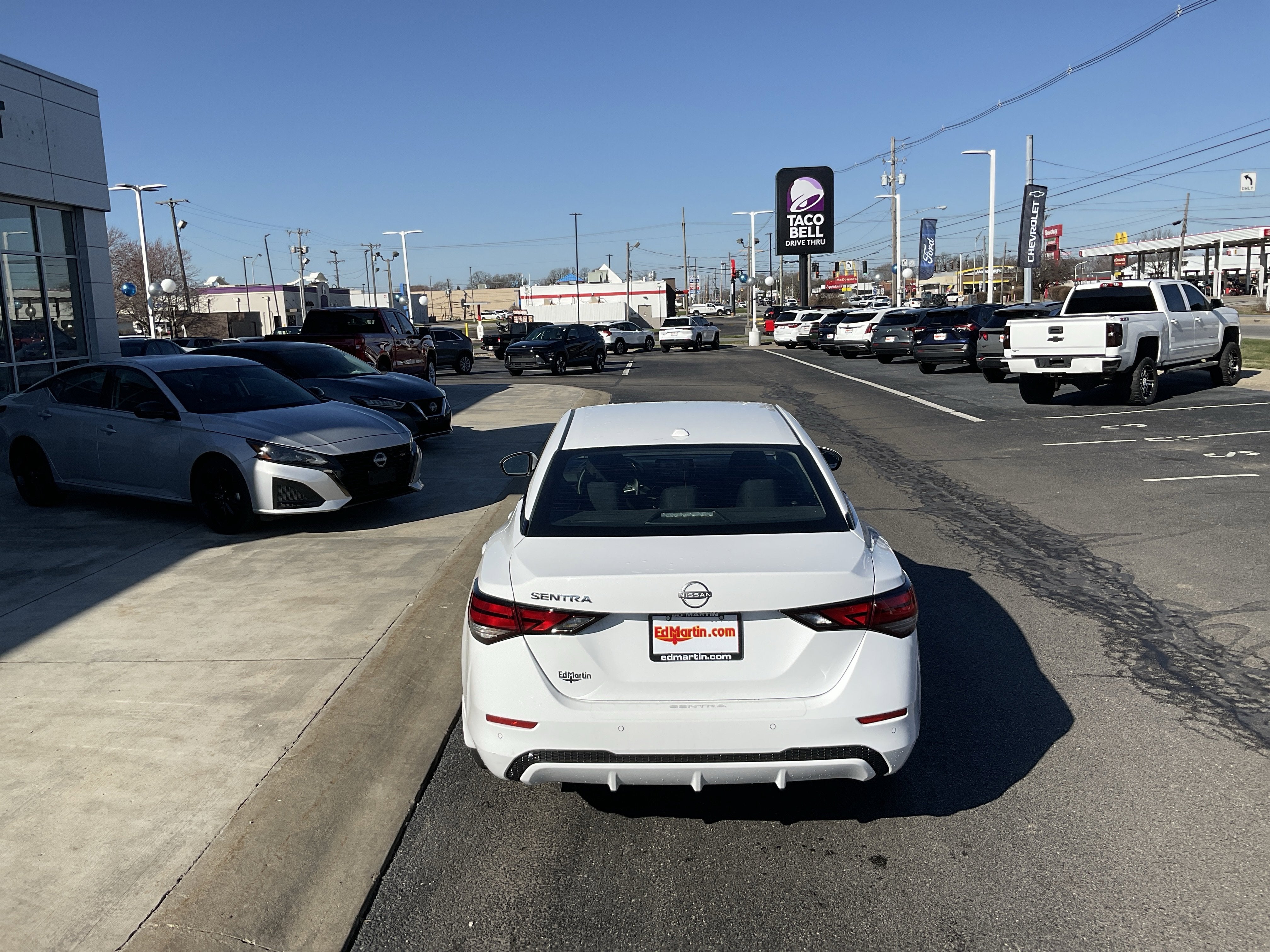 2025 Nissan Sentra SV