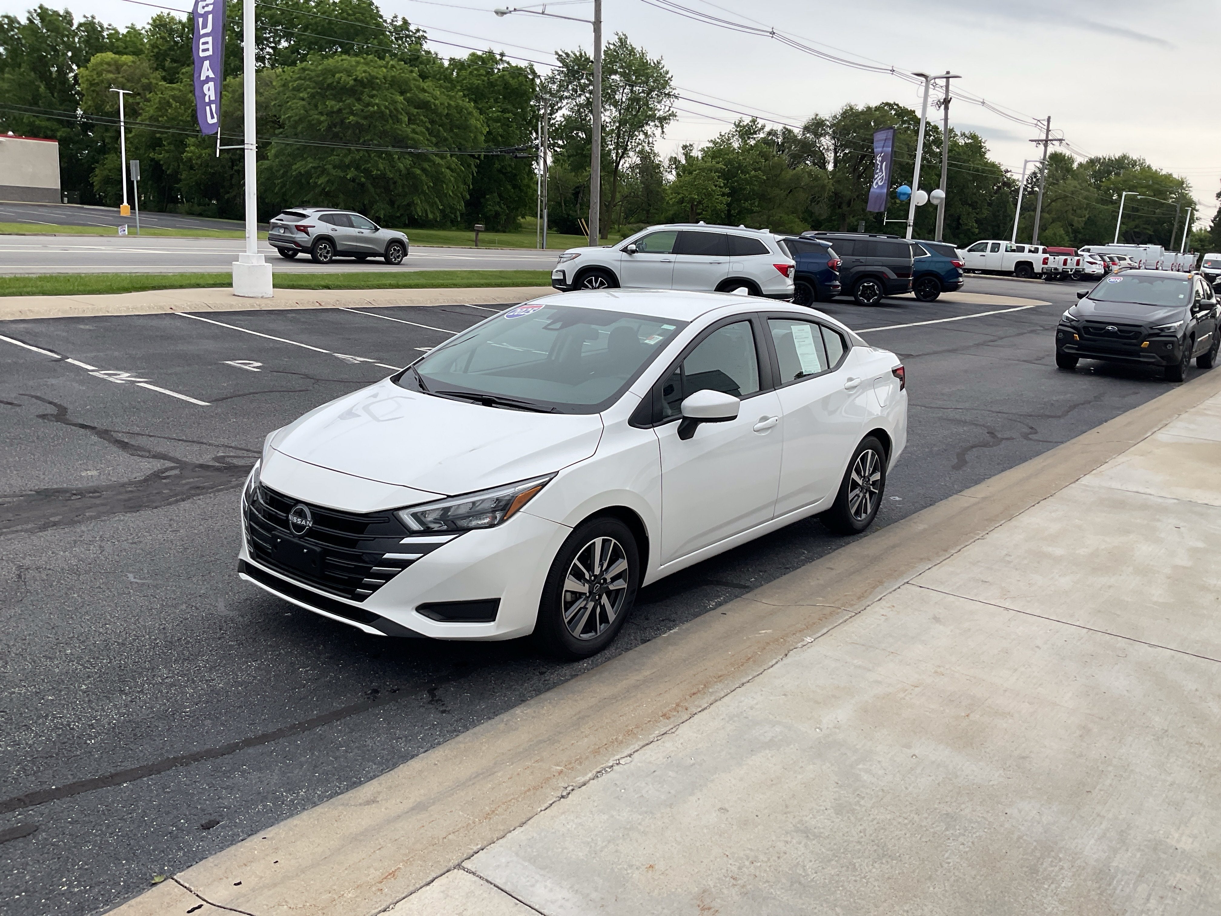 2025 Nissan Versa 1.6 SV