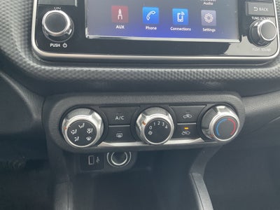 2022 Nissan Kicks S