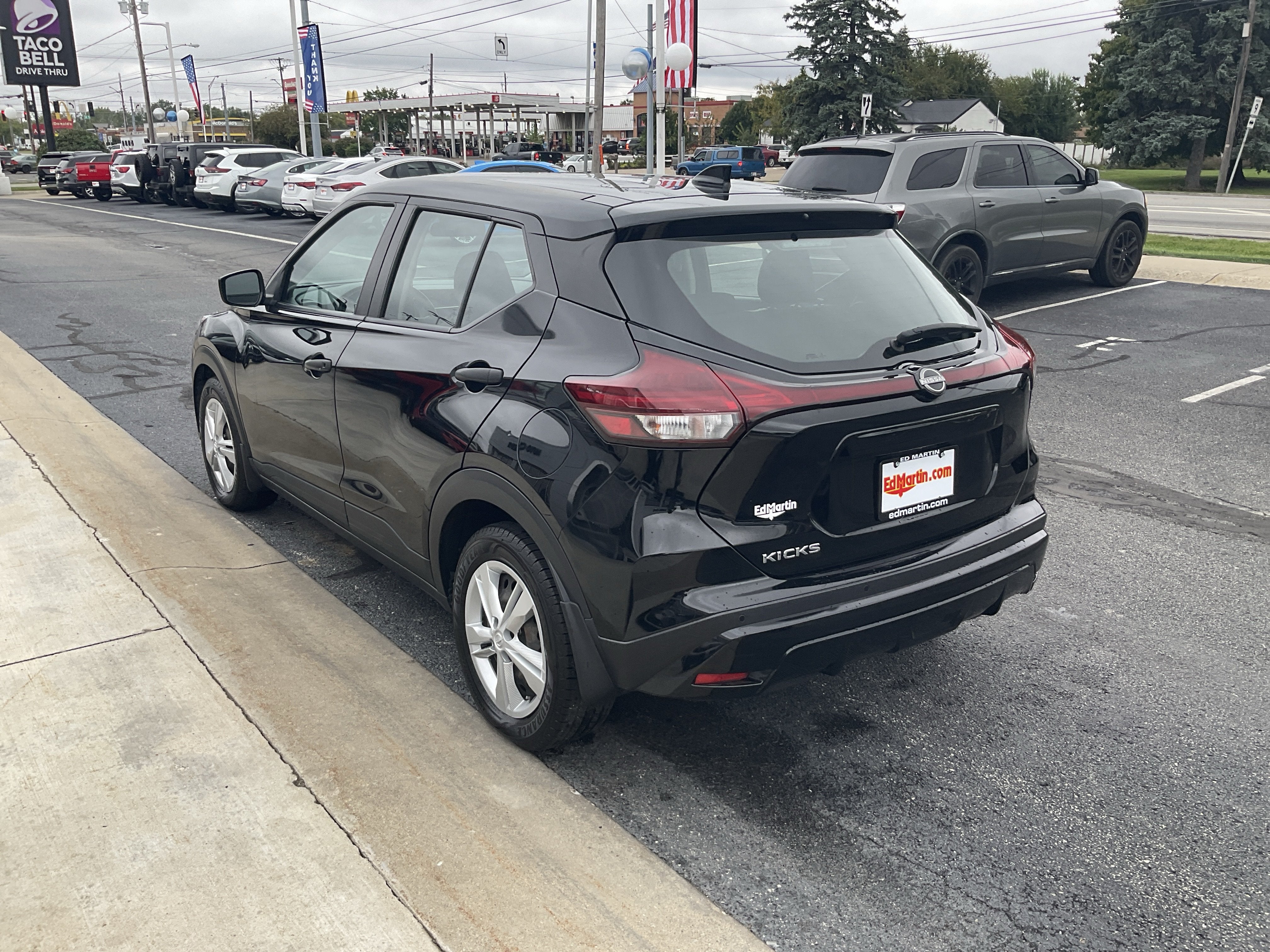 2022 Nissan Kicks S