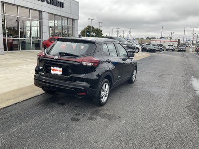 2022 Nissan Kicks S