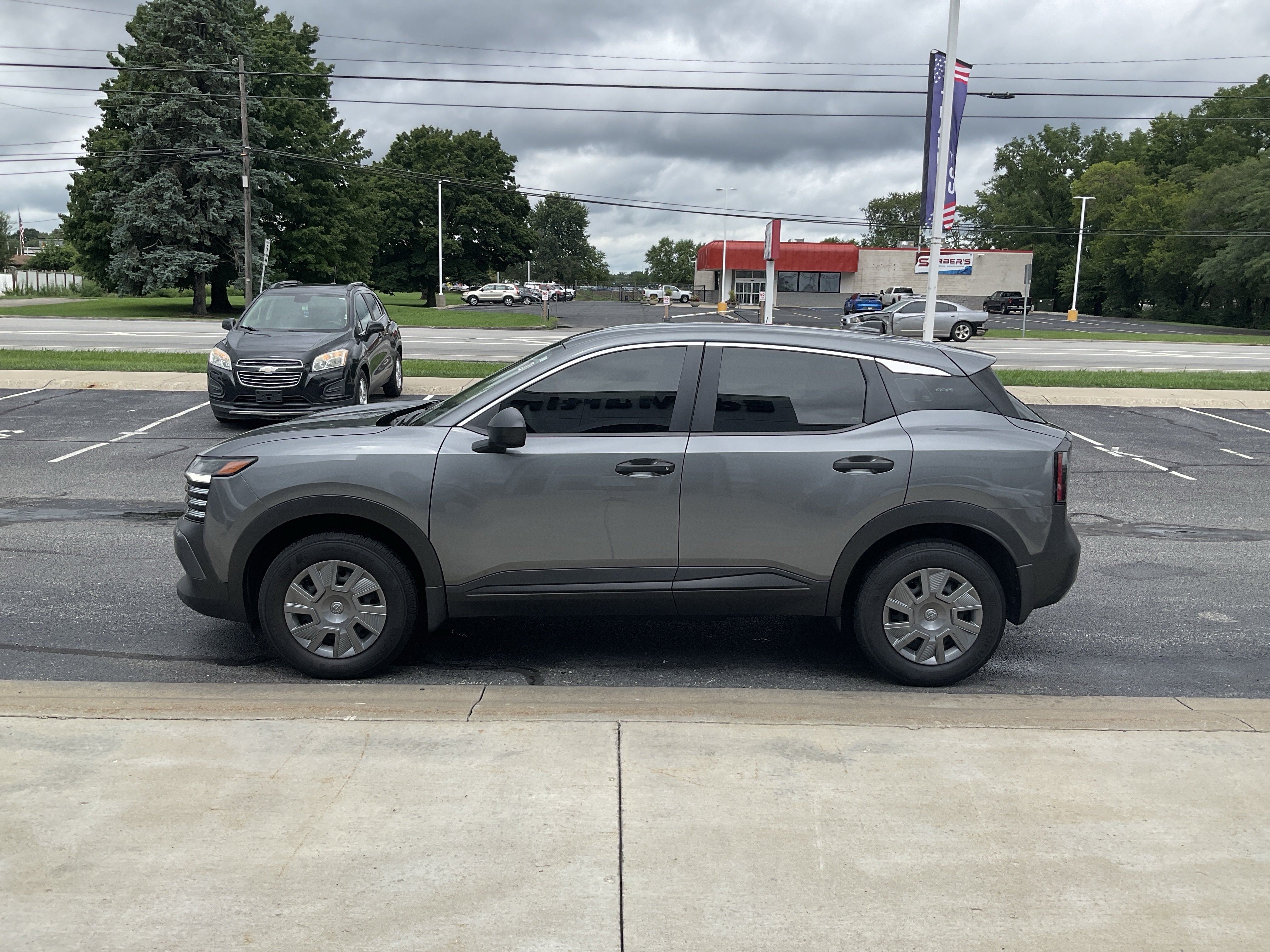2025 Nissan Kicks S