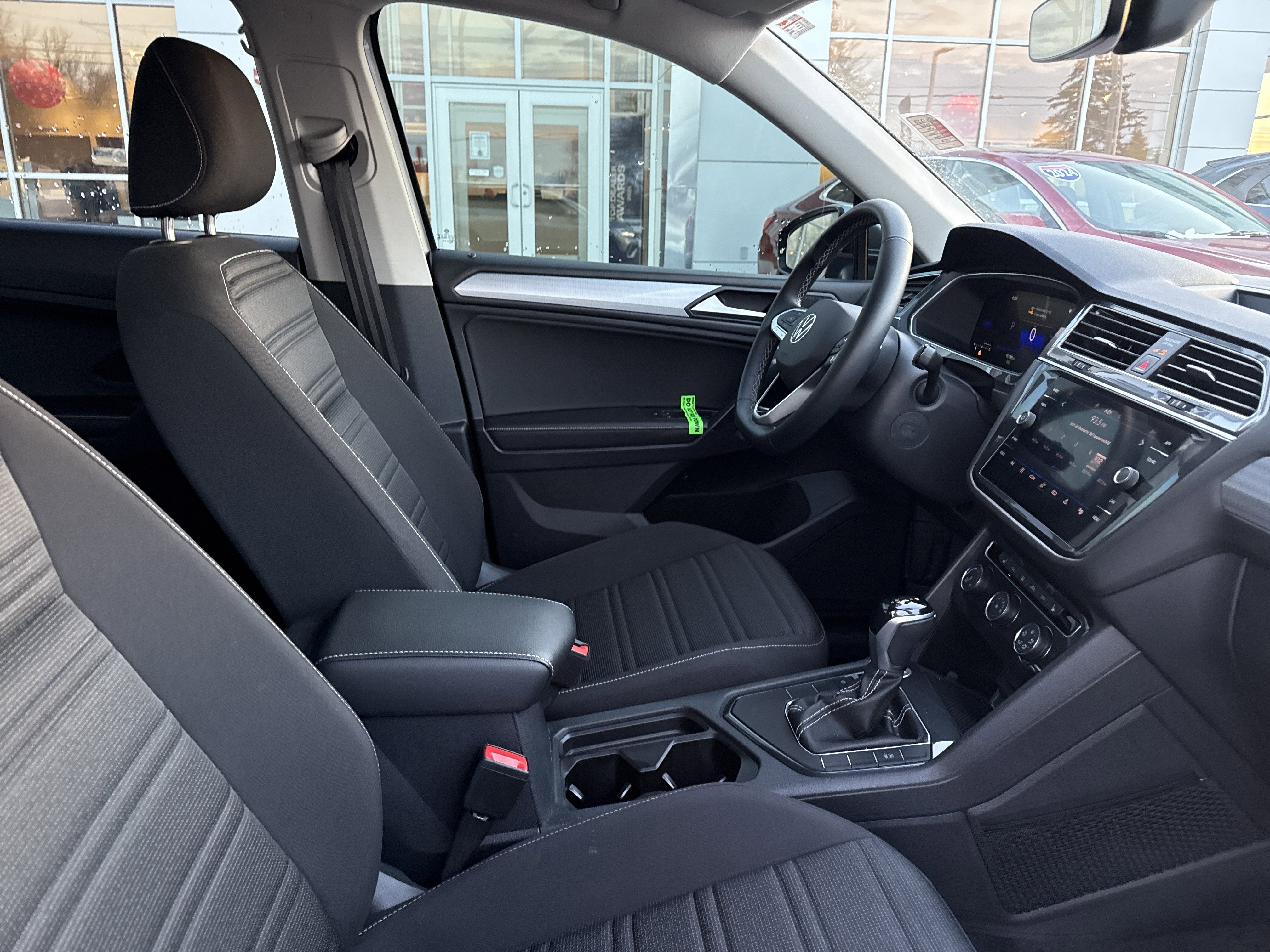 2024 Volkswagen Tiguan 2.0T S