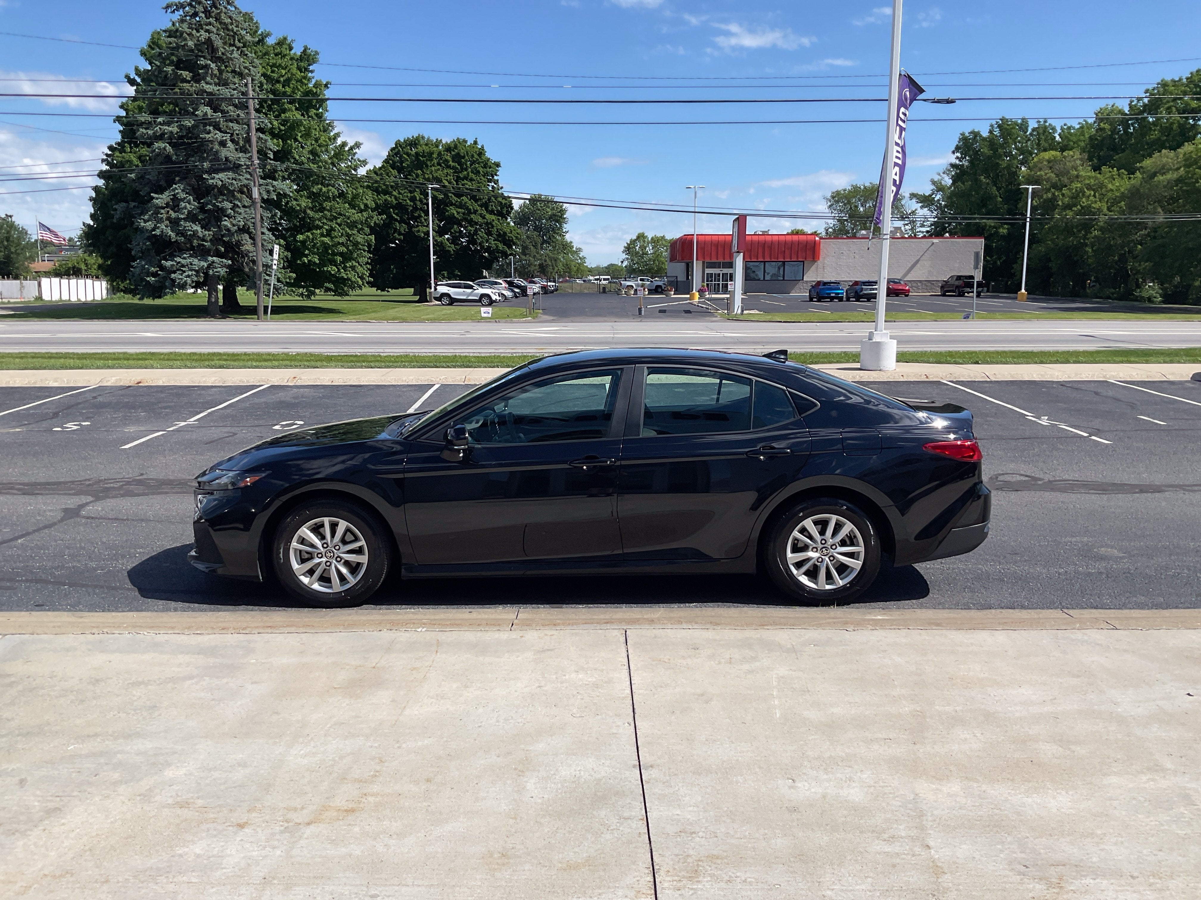 2025 Toyota Camry LE