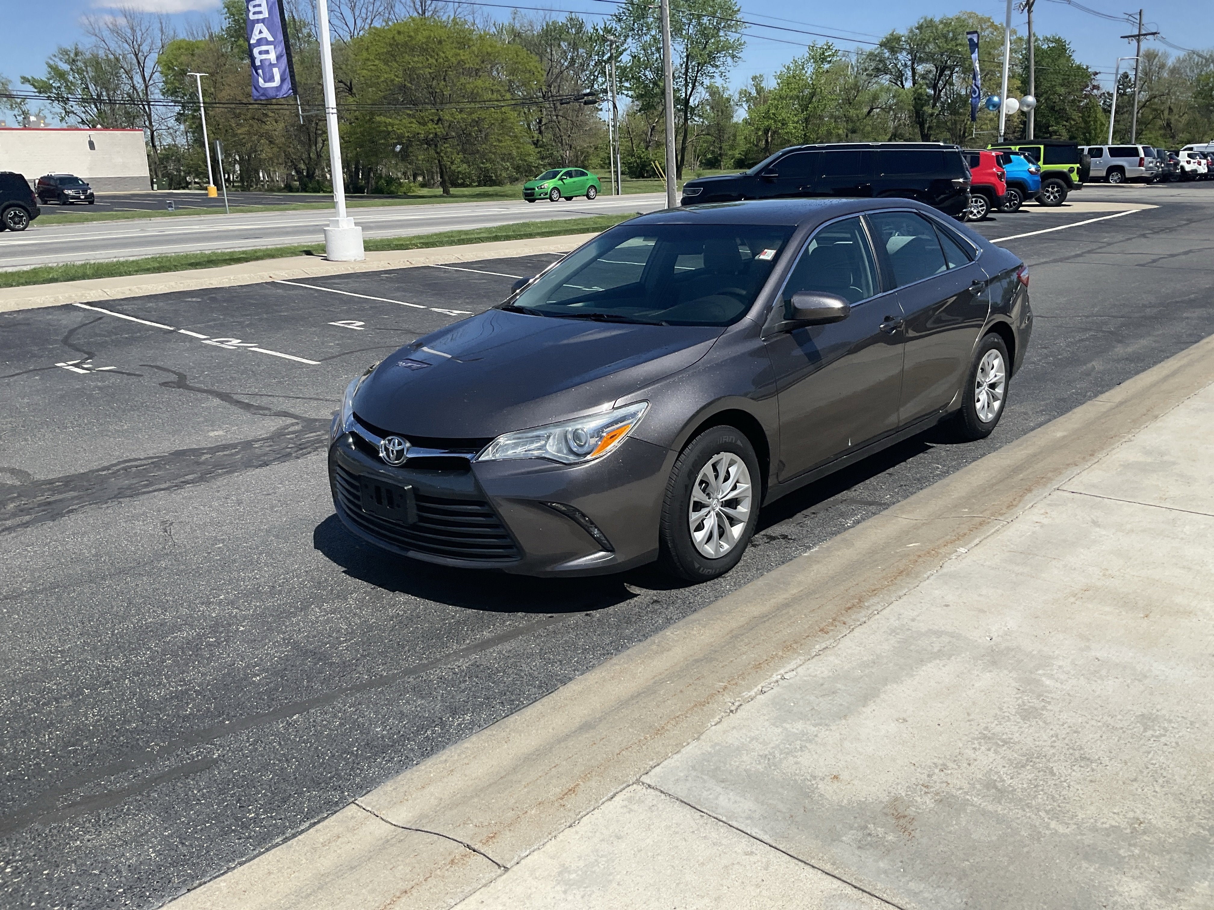2016 Toyota Camry LE
