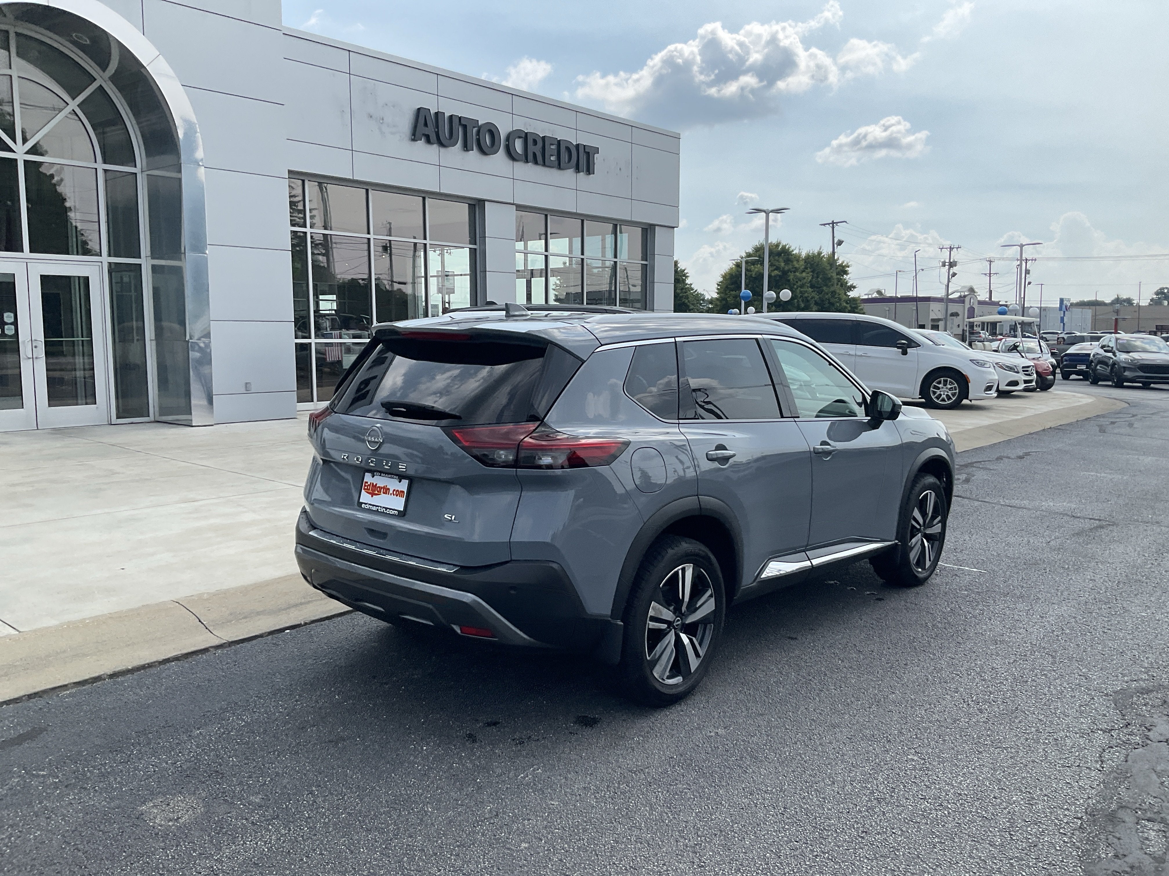 2023 Nissan Rogue SL