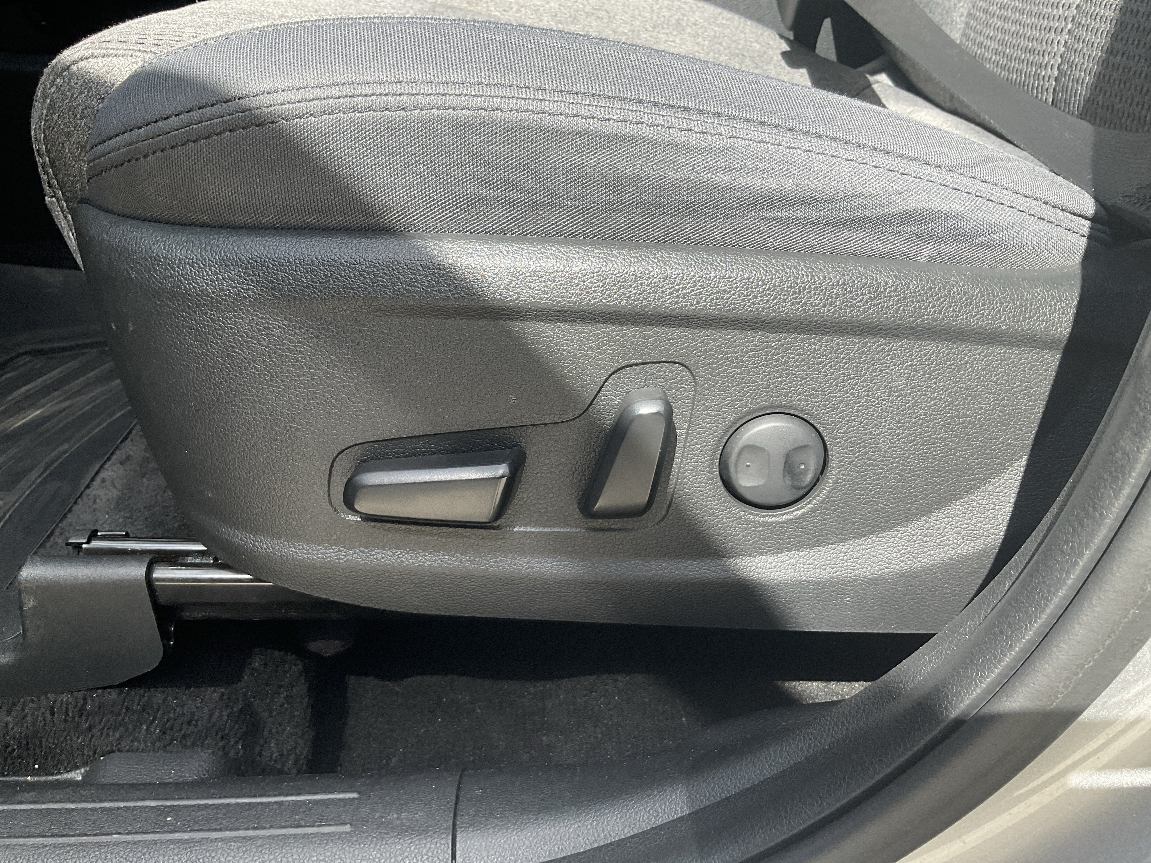 2022 Hyundai Santa Fe SEL - Photo 15