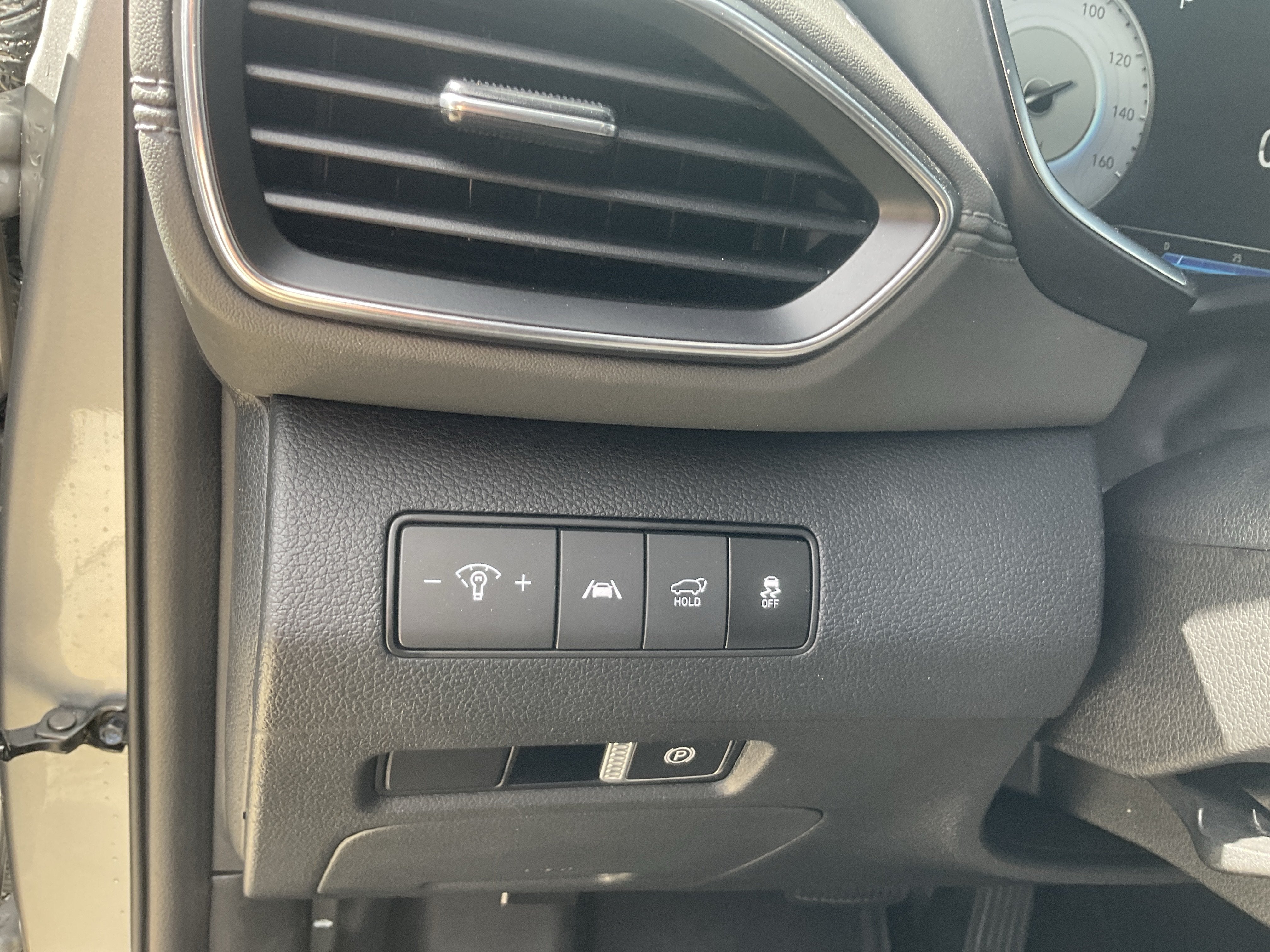 2022 Hyundai Santa Fe SEL - Photo 16