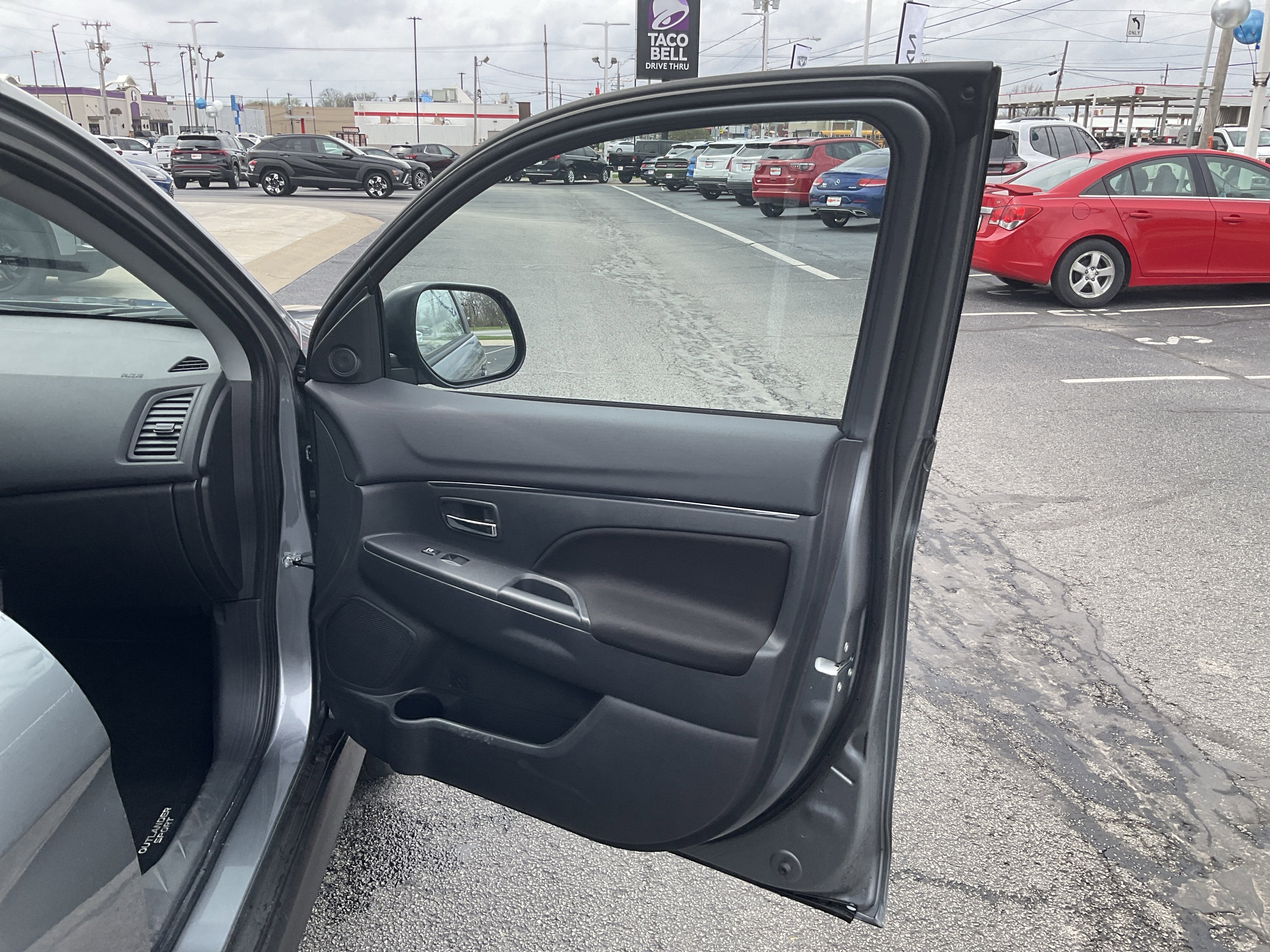 2025 Mitsubishi Outlander Sport 2.0 ES