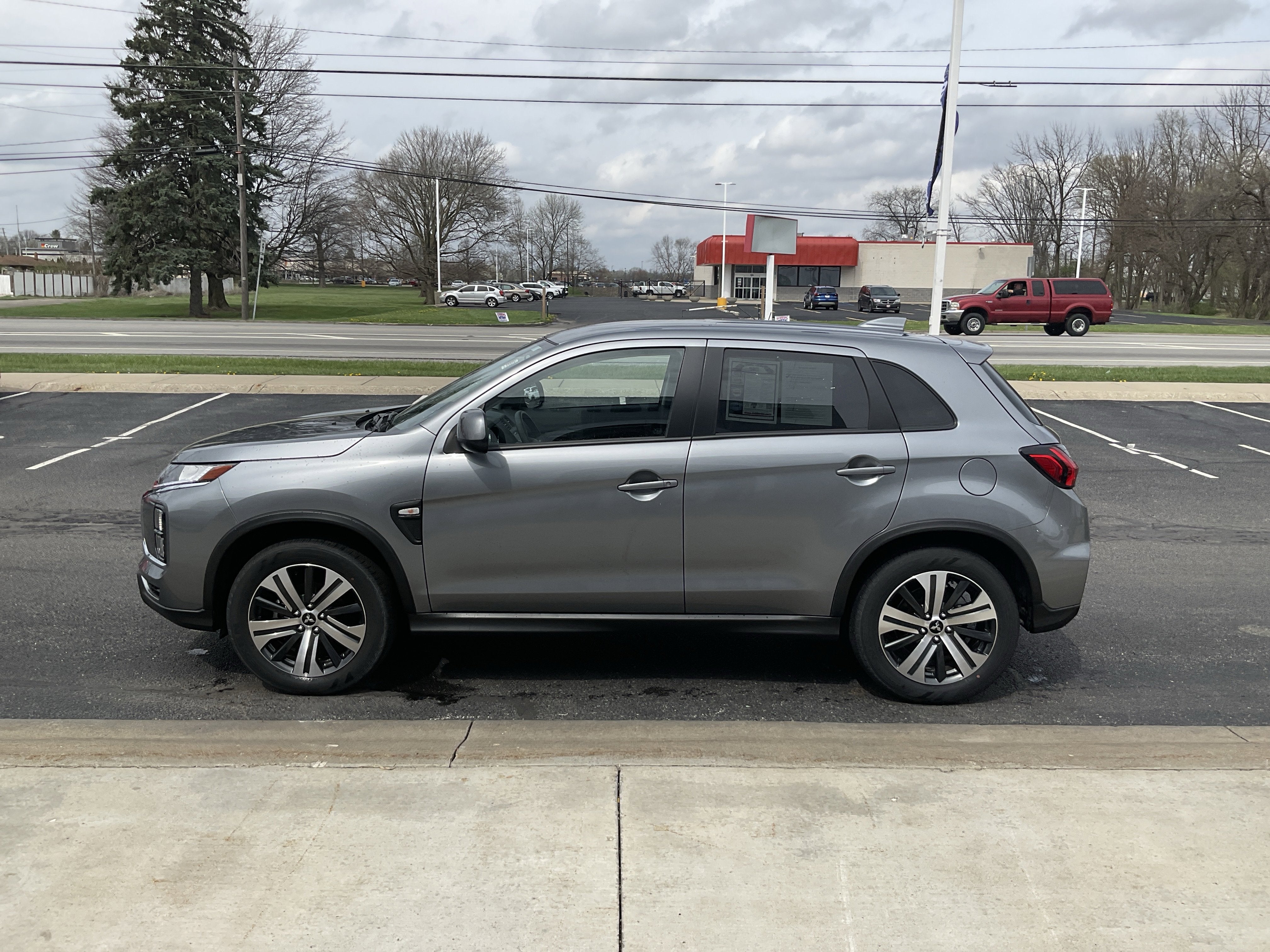 2025 Mitsubishi Outlander Sport 2.0 ES