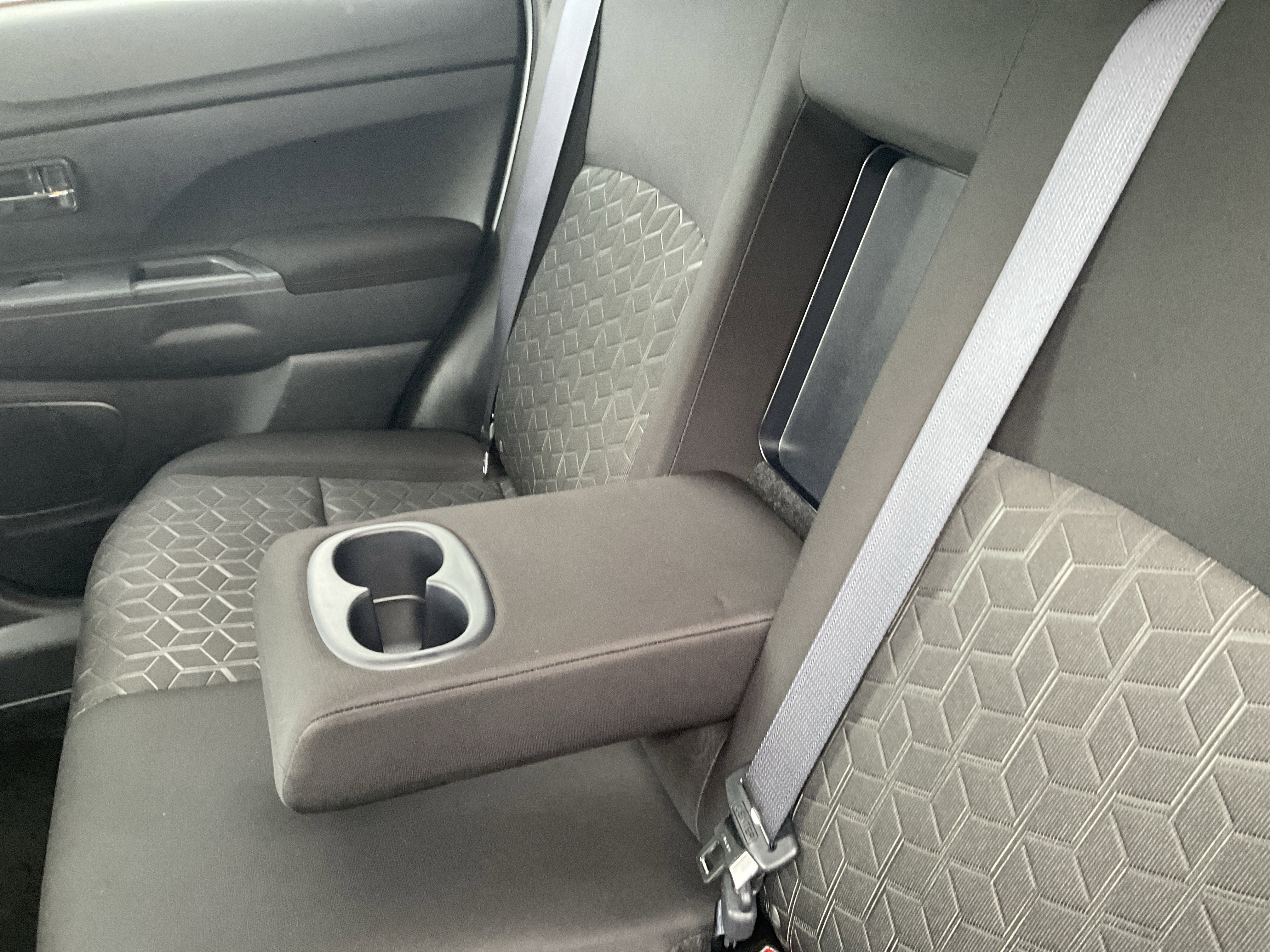 2025 Mitsubishi Outlander Sport 2.0 ES