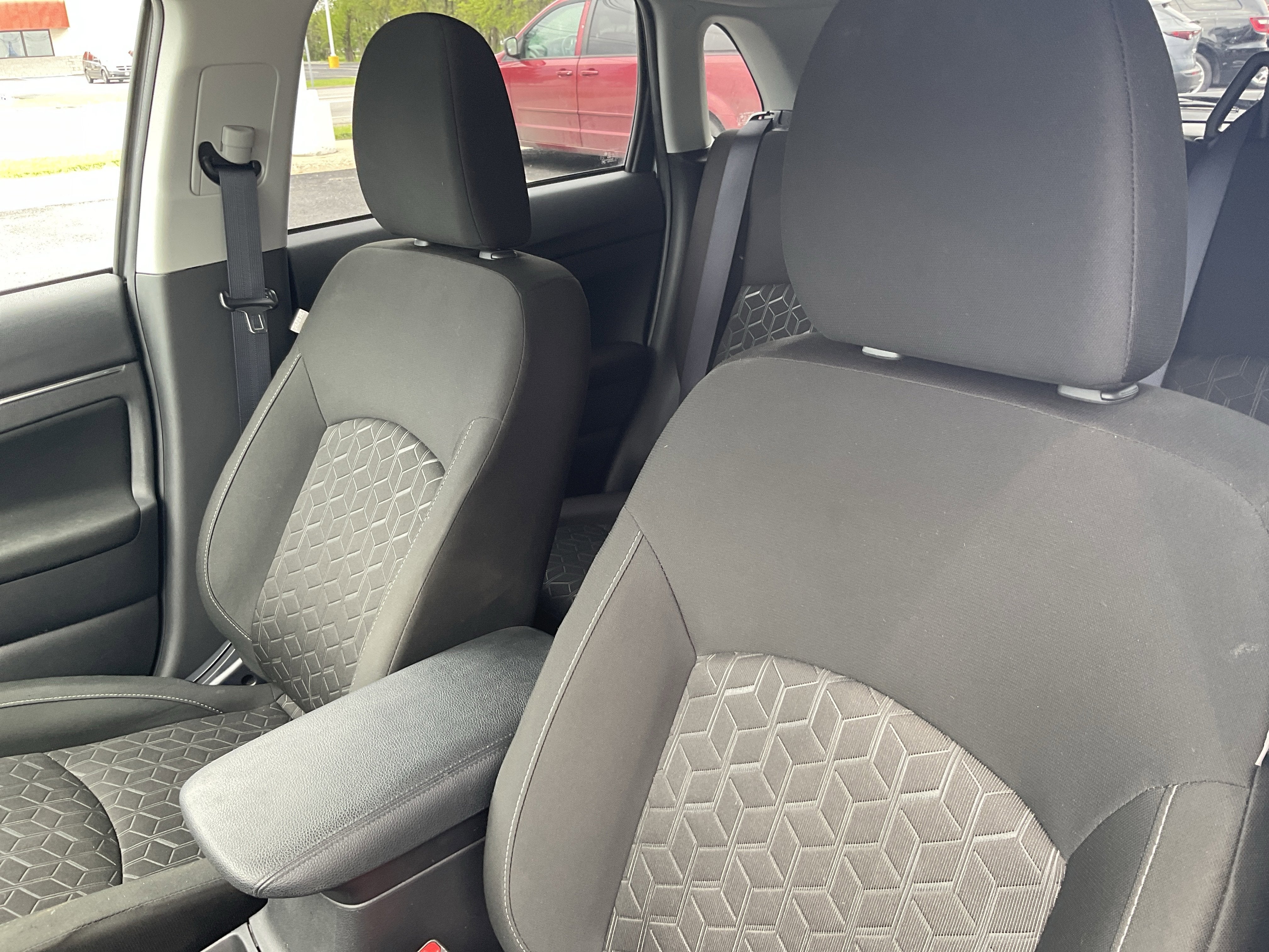 2024 Mitsubishi Outlander Sport 2.0 ES