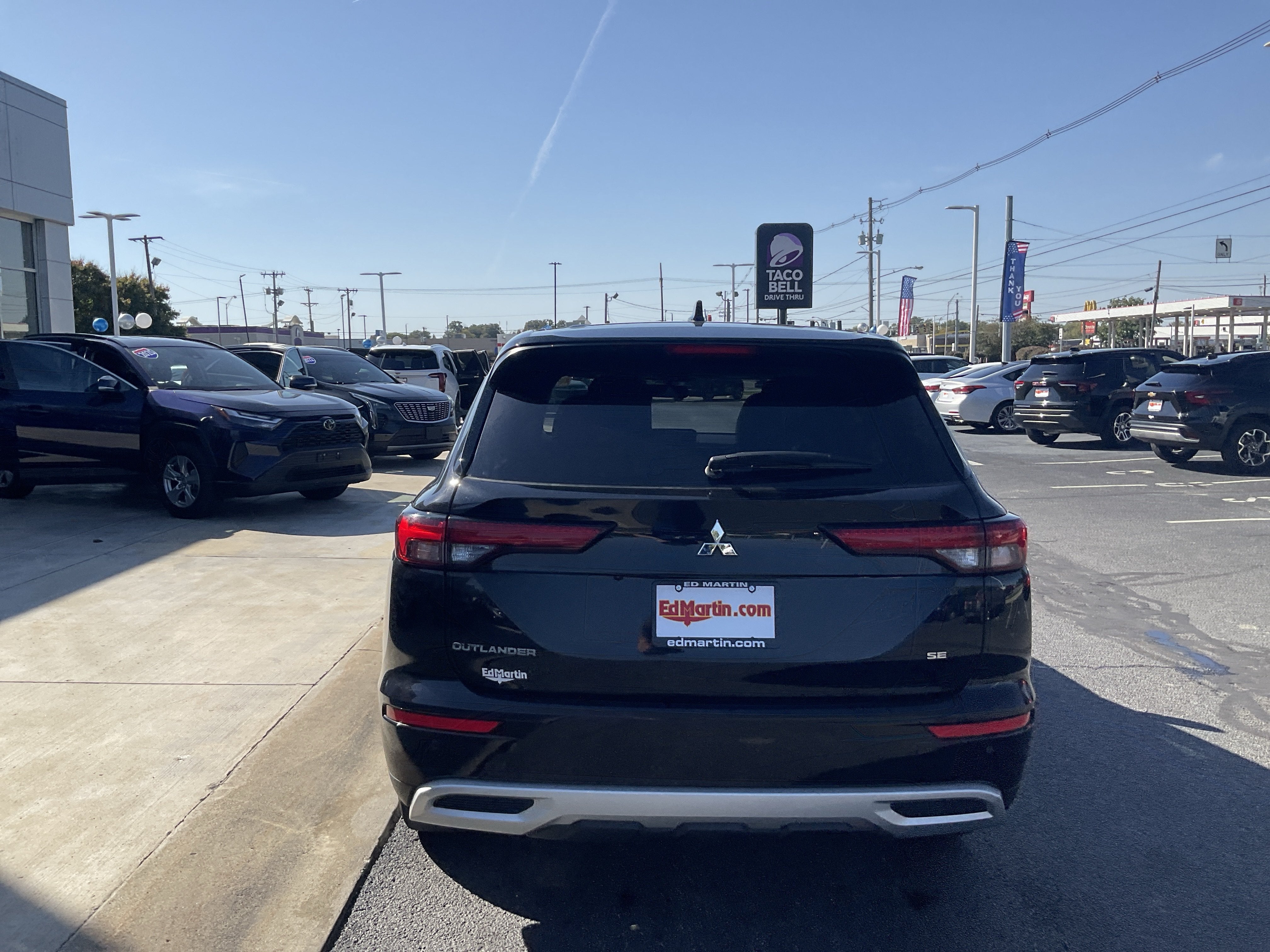 2024 Mitsubishi Outlander SE