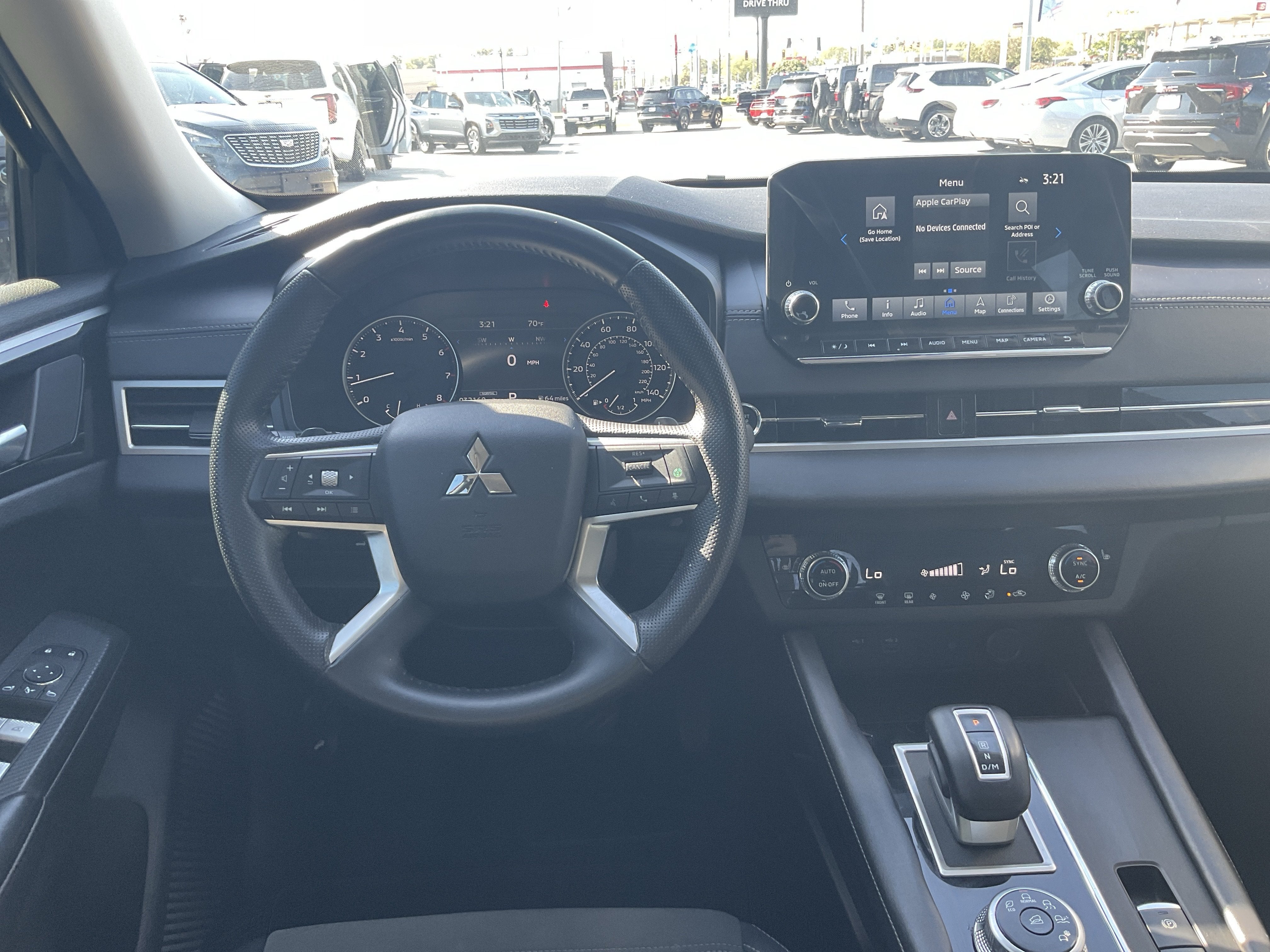 2024 Mitsubishi Outlander SE