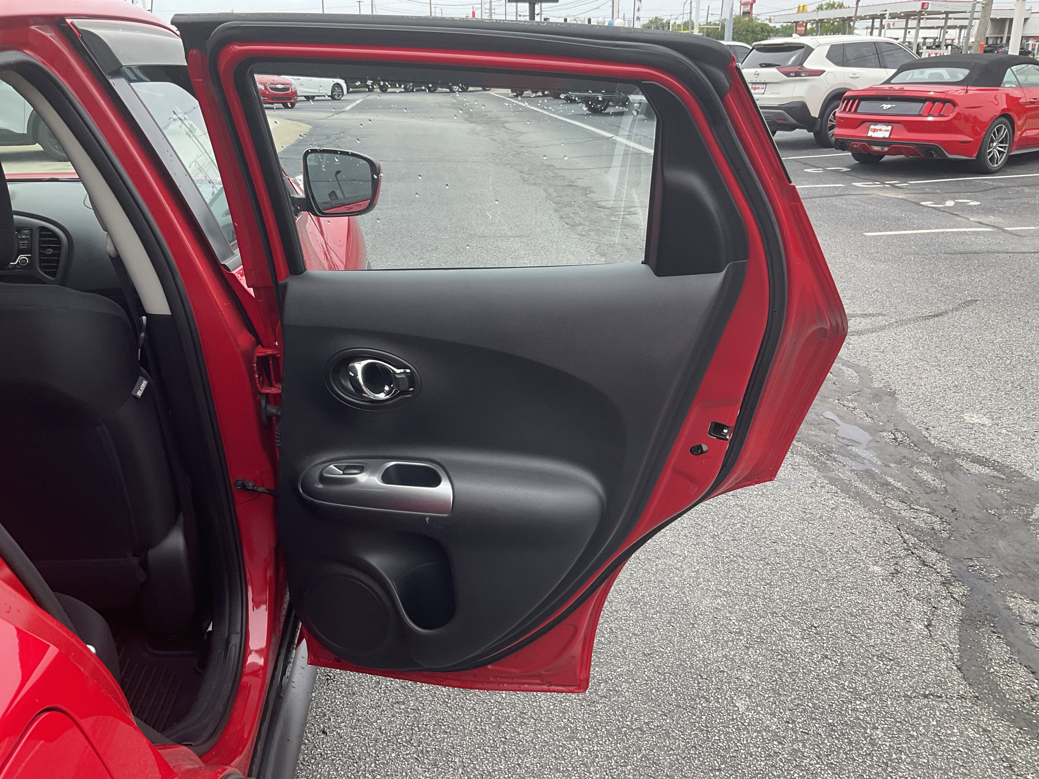 2017 Nissan Juke S