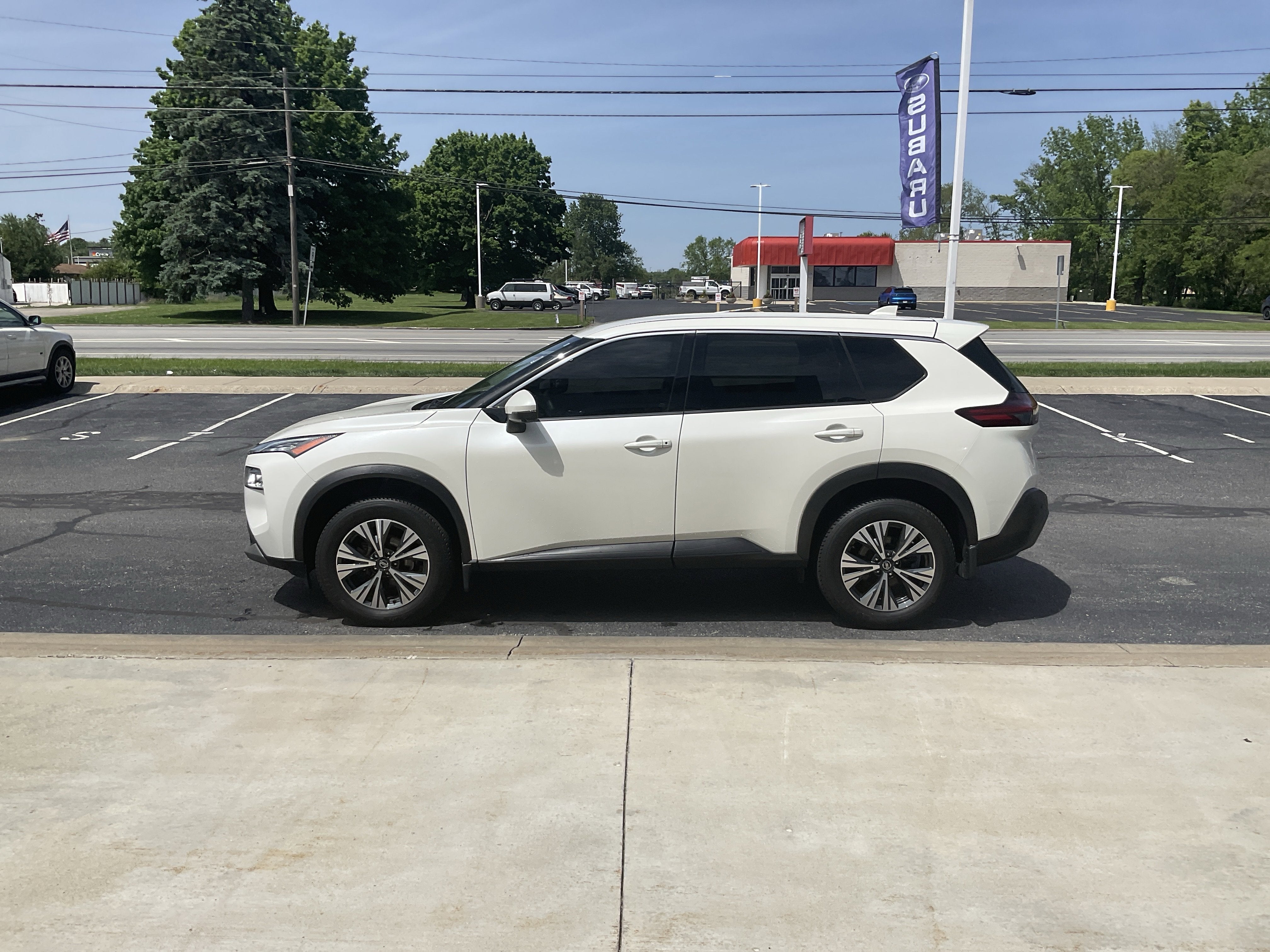 2021 Nissan Rogue SV