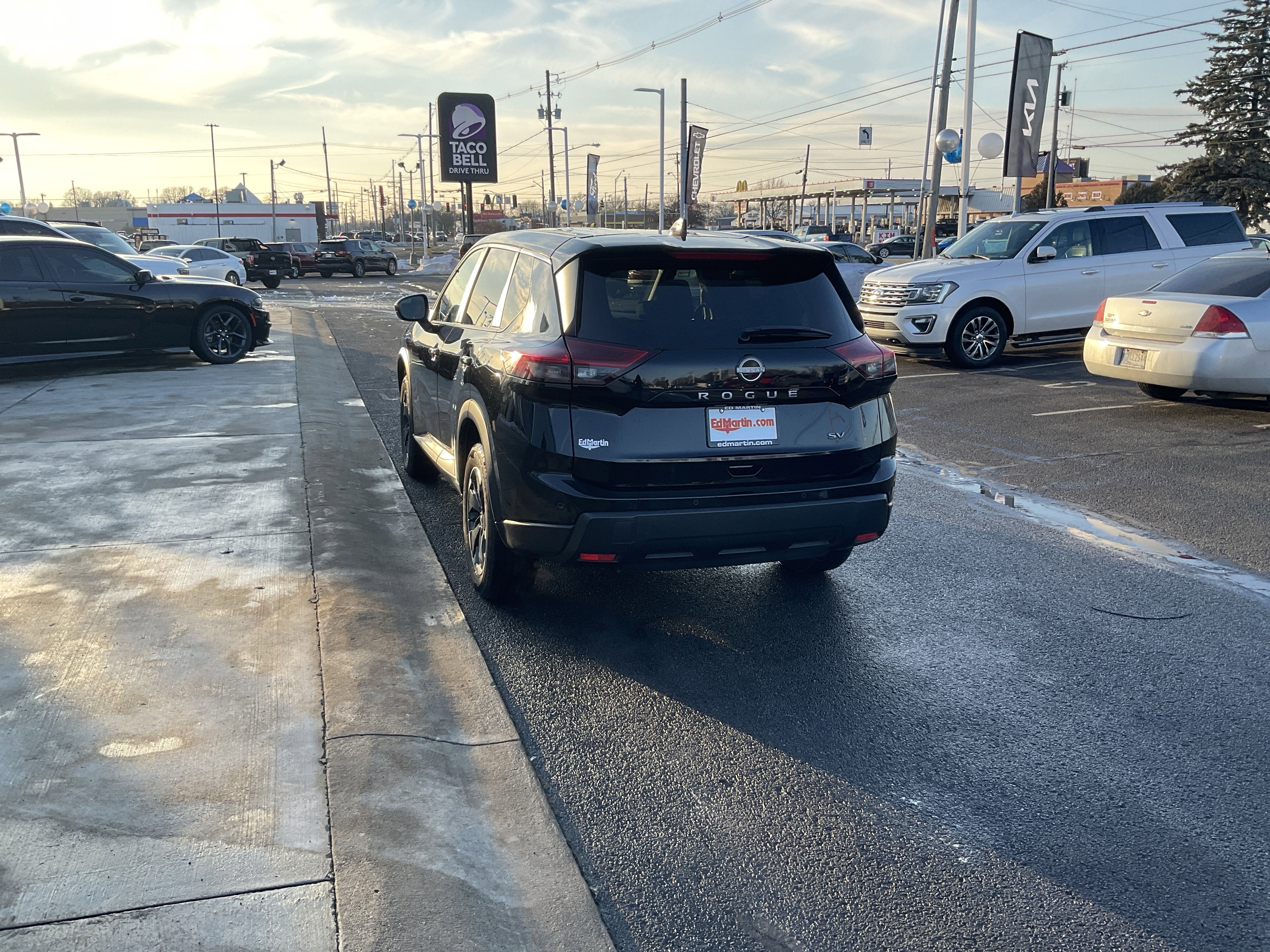 2024 Nissan Rogue SV