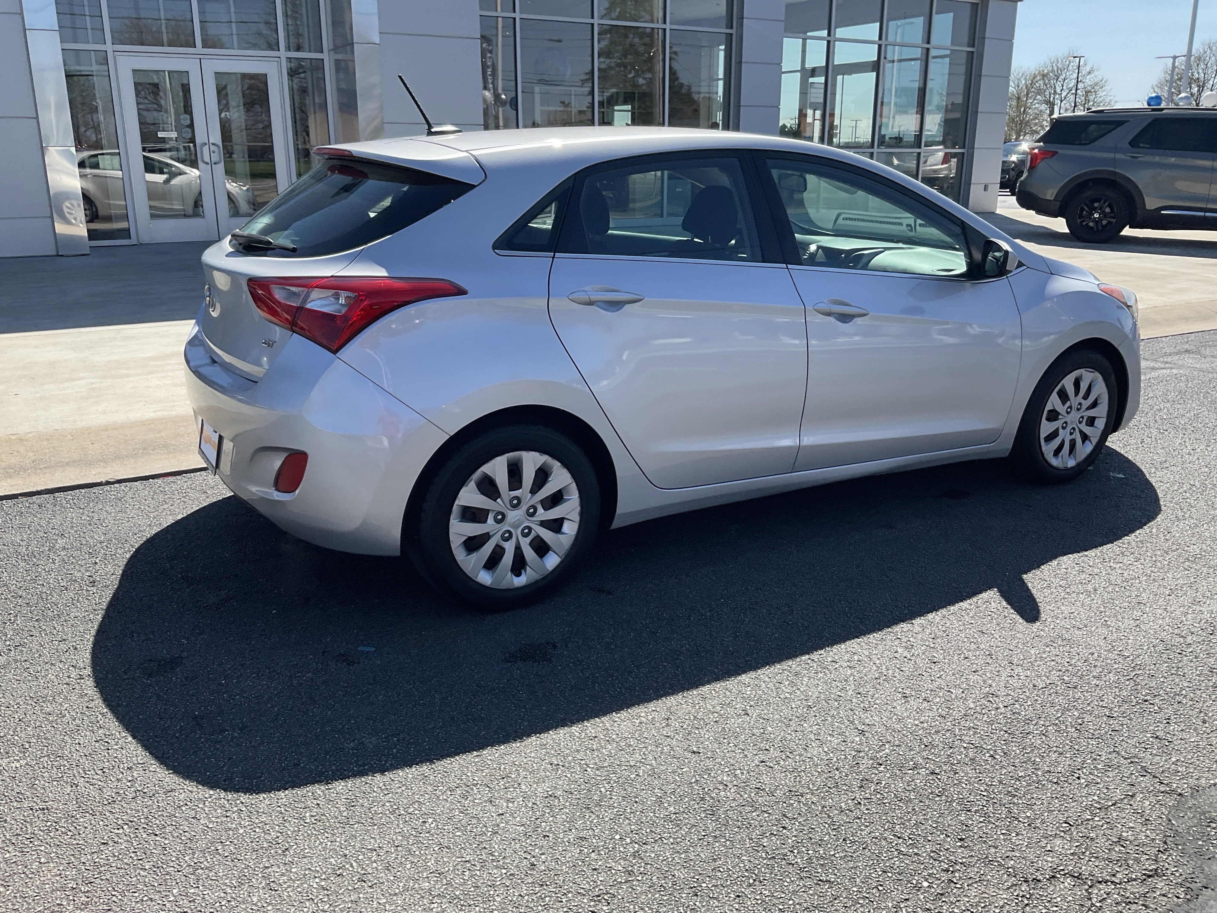 2017 Hyundai Elantra GT Base