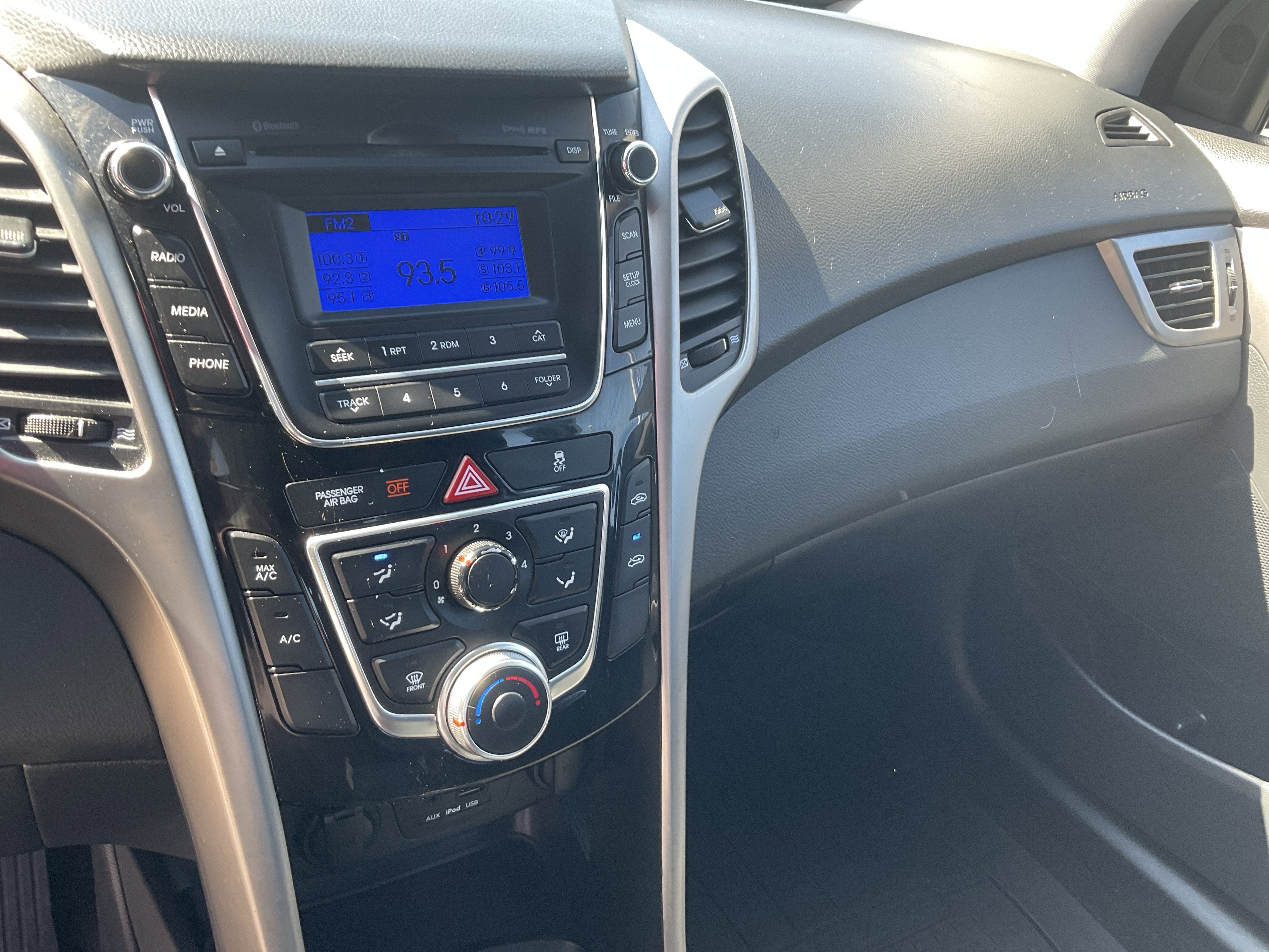 2017 Hyundai Elantra GT Base