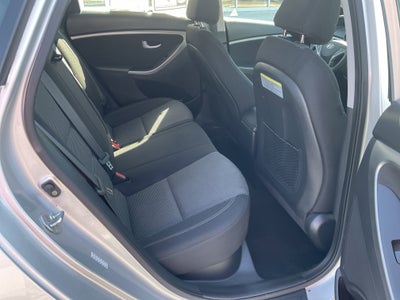 2017 Hyundai Elantra GT Base