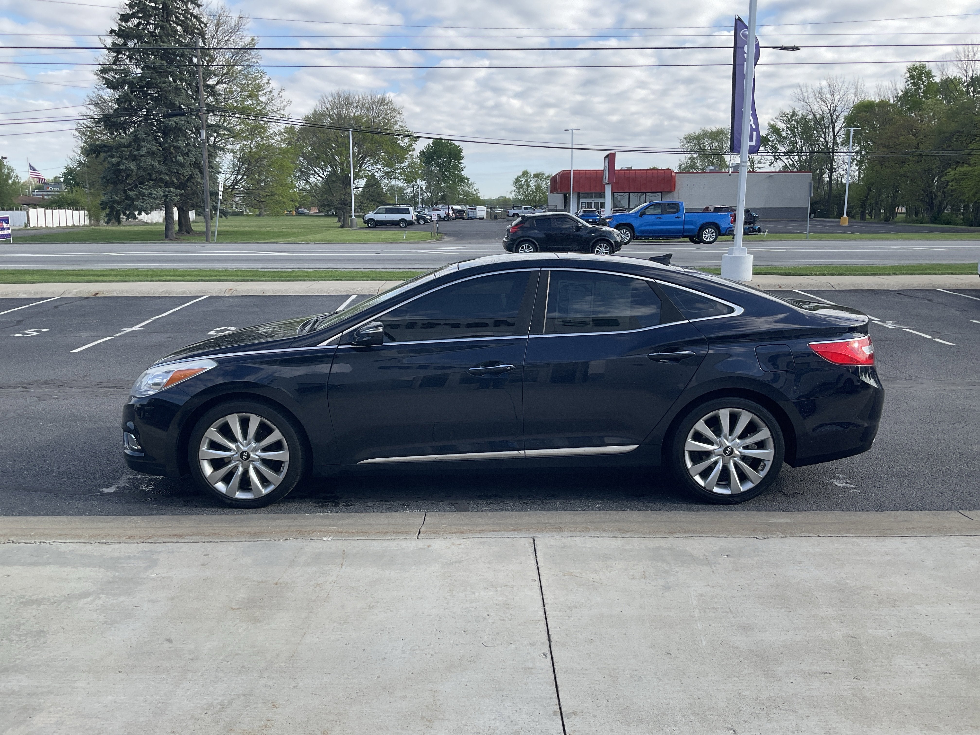 2013 Hyundai Azera Base