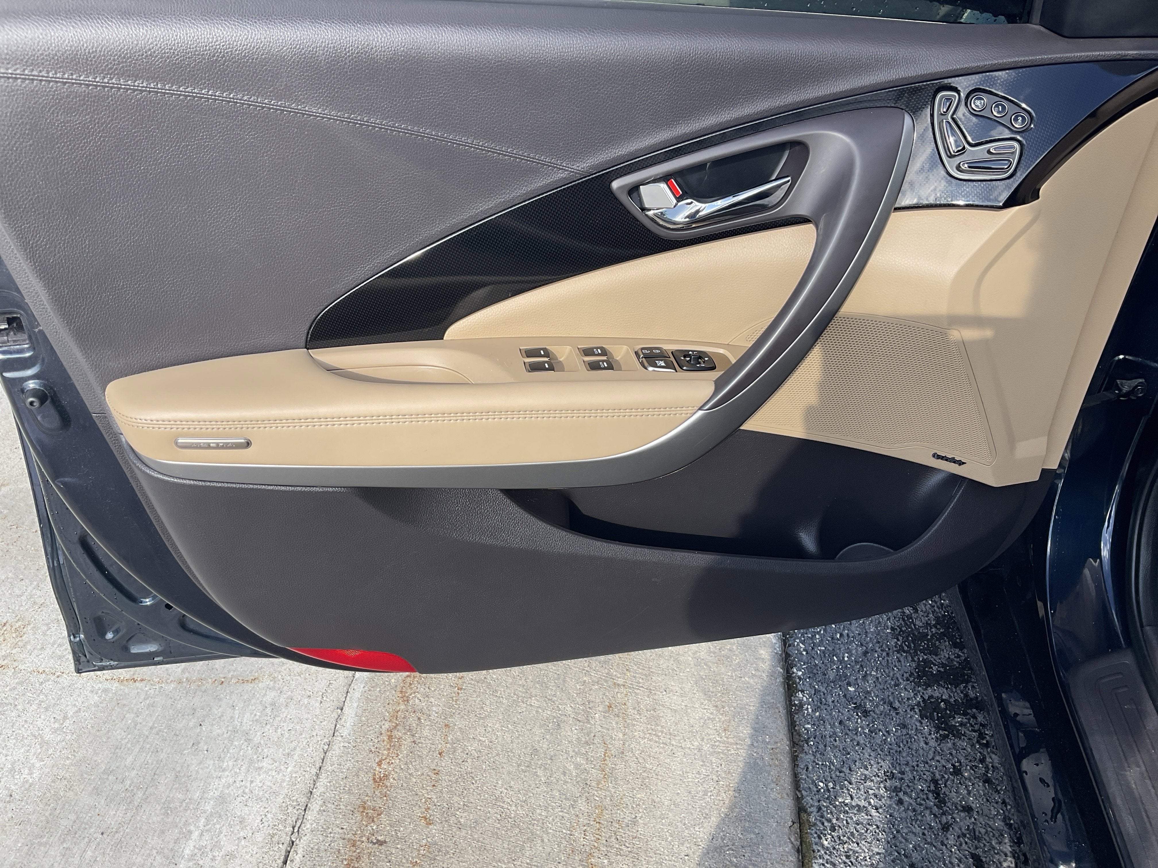 2013 Hyundai Azera Base