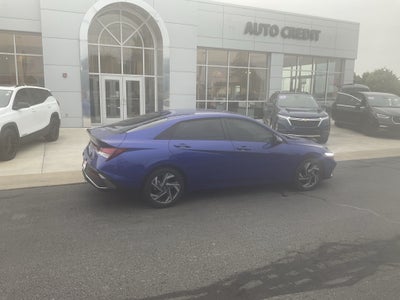 2025 Hyundai Elantra SEL Sport