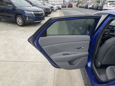 2025 Hyundai Elantra SEL Sport