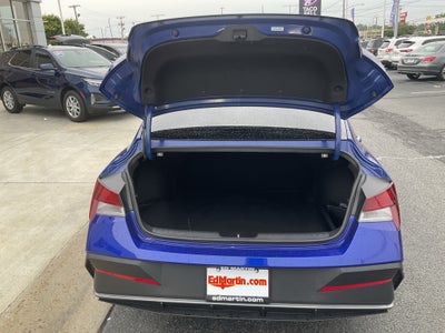 2025 Hyundai Elantra SEL Sport