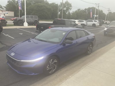 2025 Hyundai Elantra SEL Sport