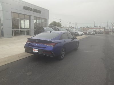 2025 Hyundai Elantra SEL Sport