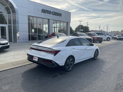 2025 Hyundai Elantra SEL Sport