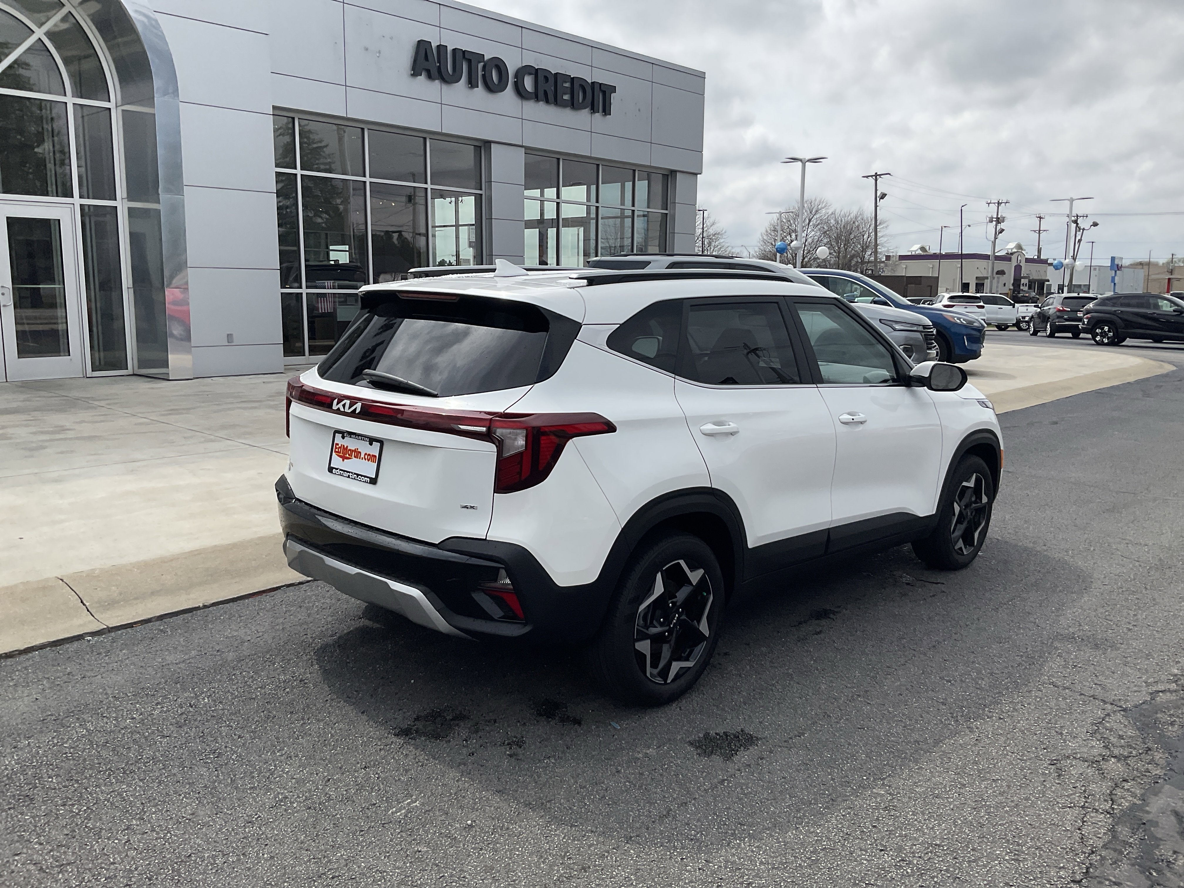 2024 Kia Seltos EX