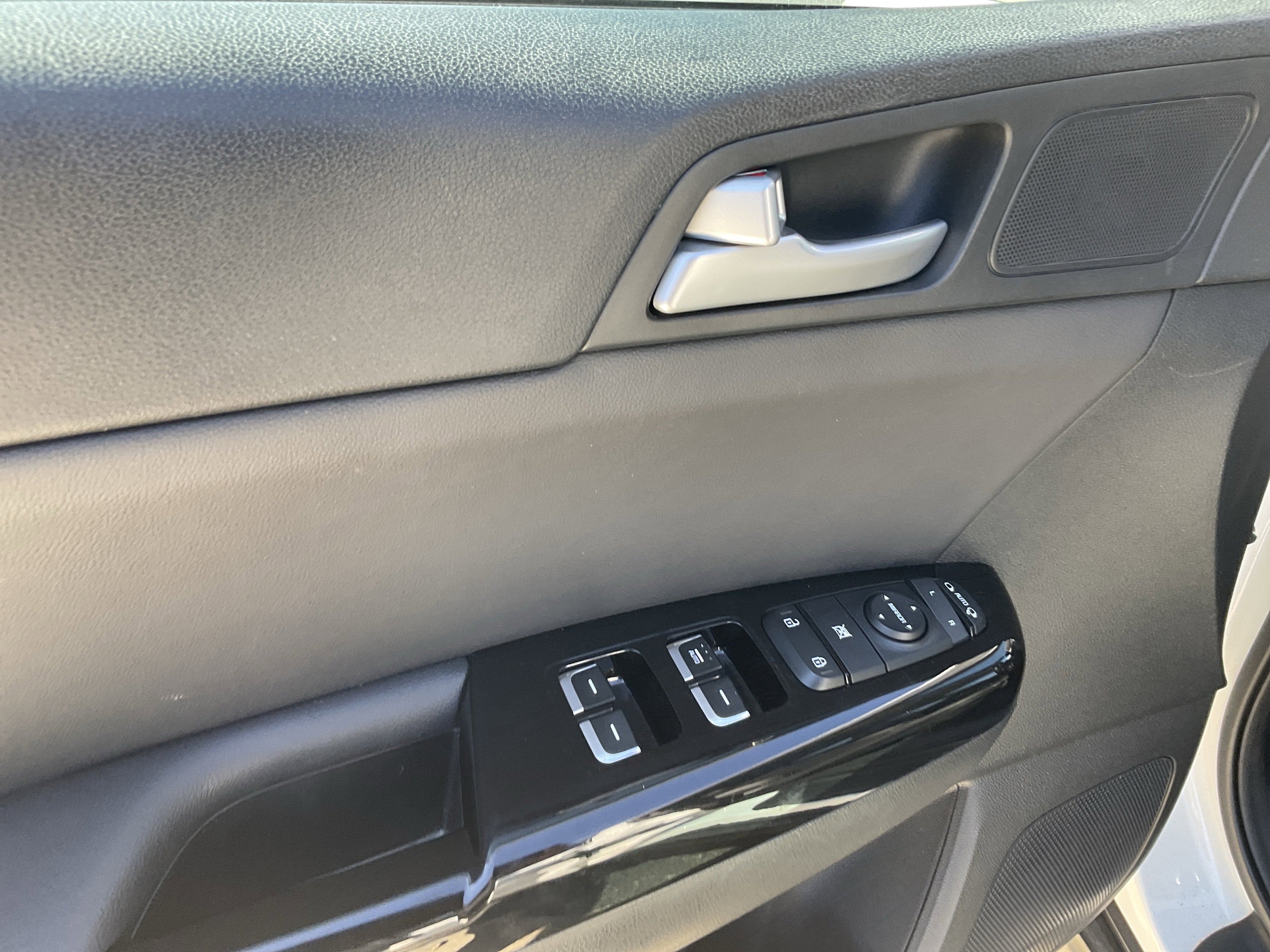 2022 Kia Sportage EX