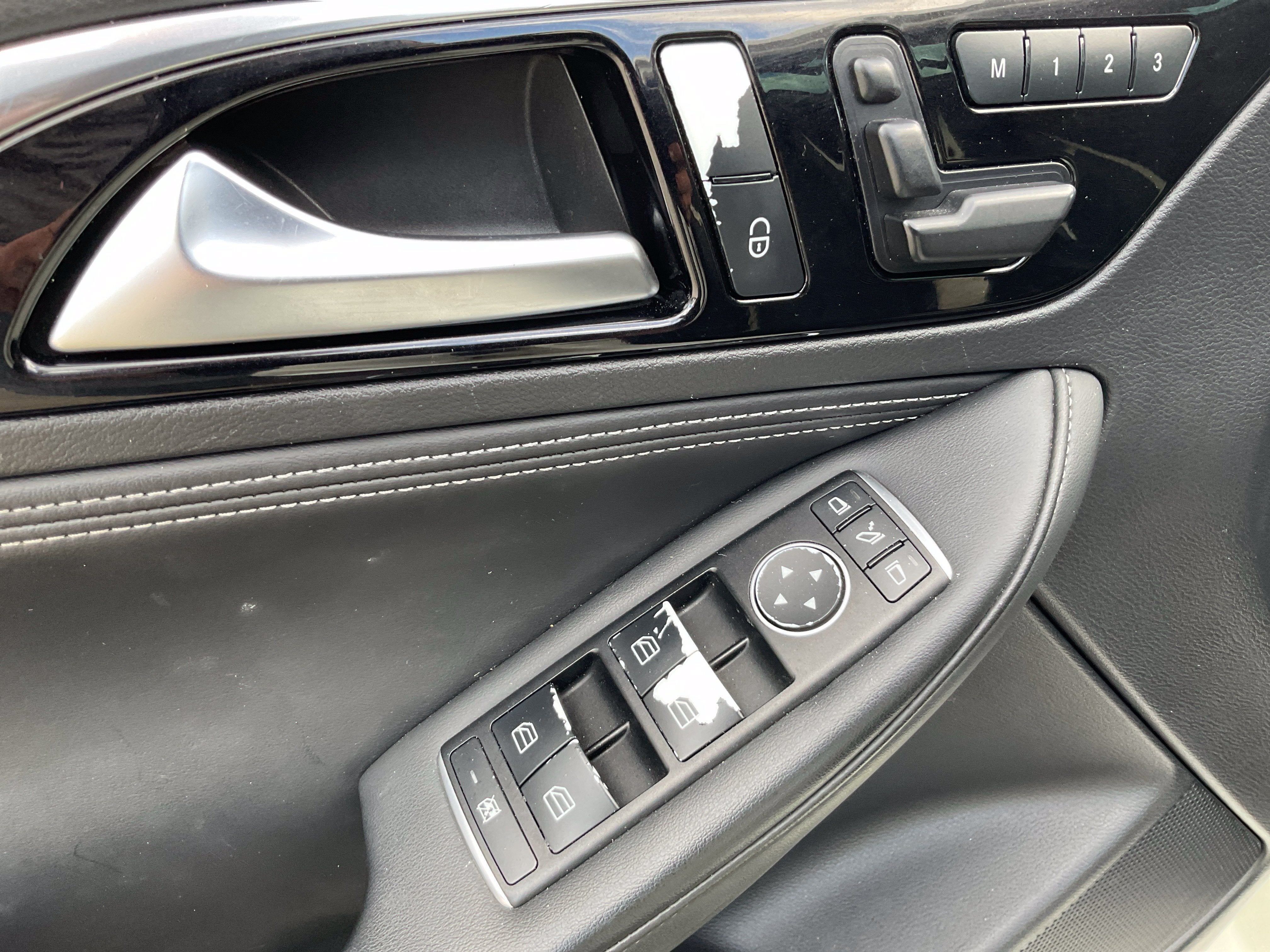 2018 INFINITI QX30 Sport