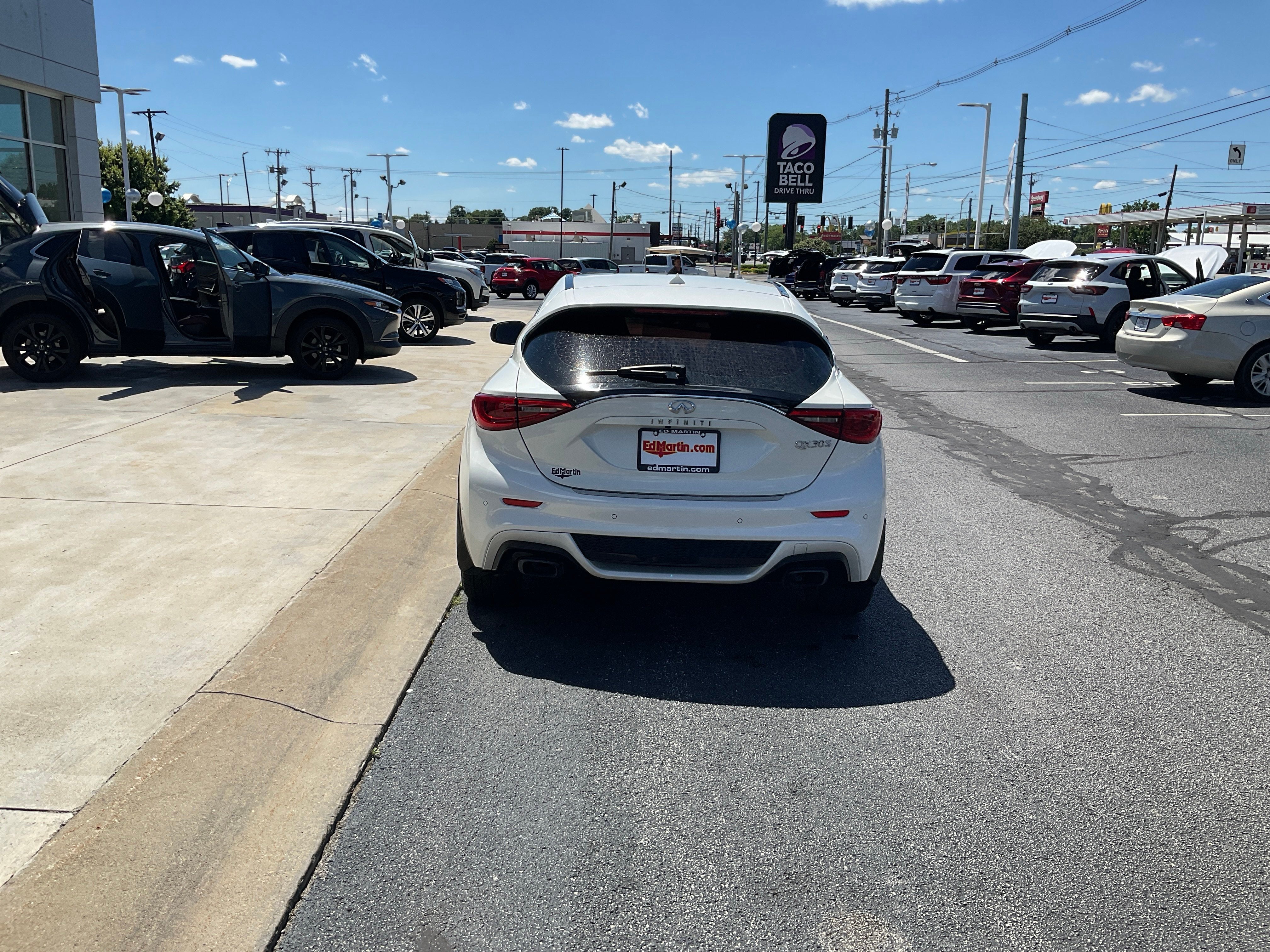 2018 INFINITI QX30 Sport