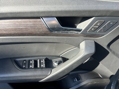 2024 Audi Q5 45 S line Premium quattro