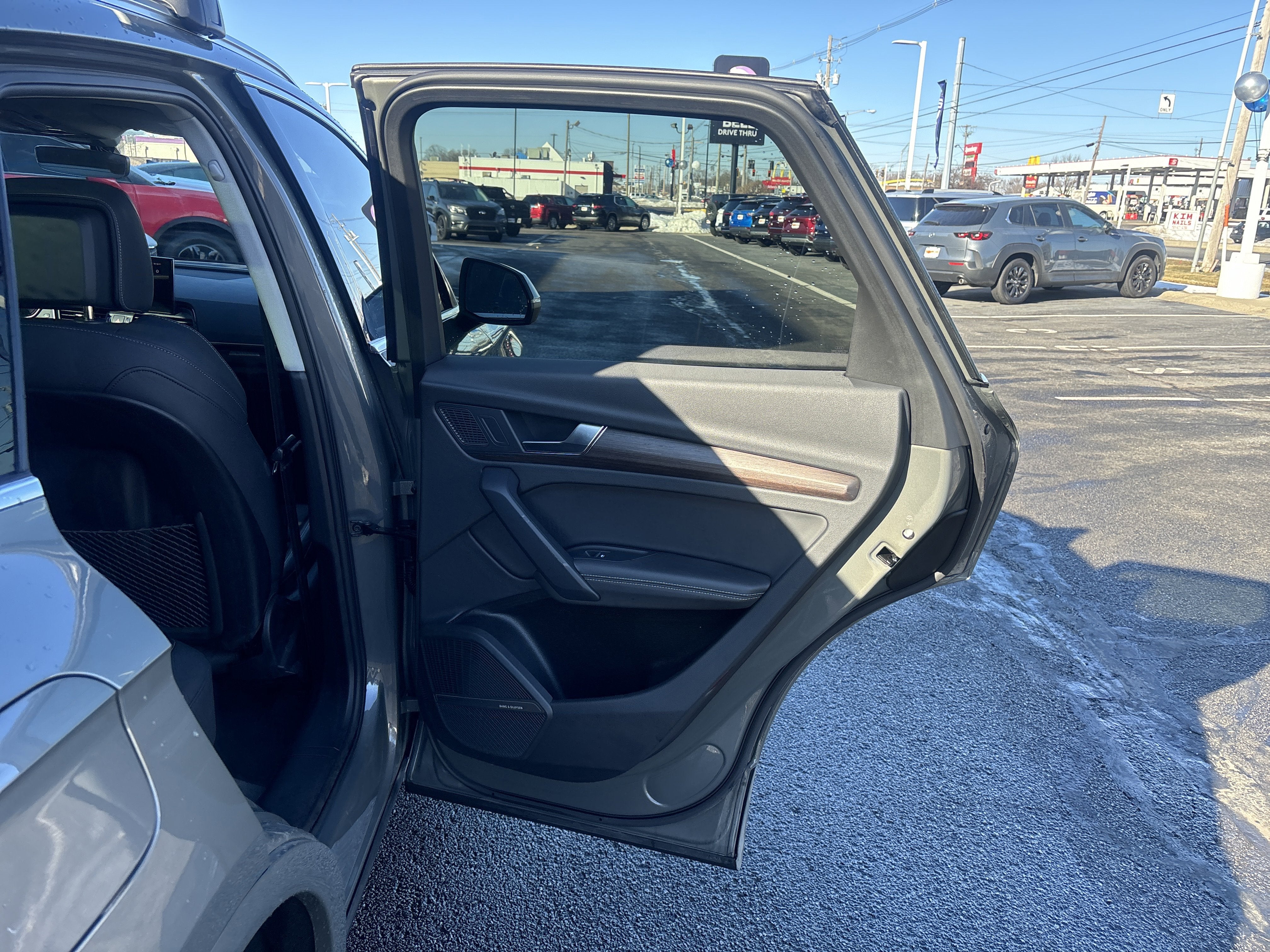 2024 Audi Q5 45 S line Premium quattro