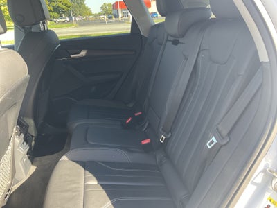 2024 Audi Q5 45 S line Premium quattro