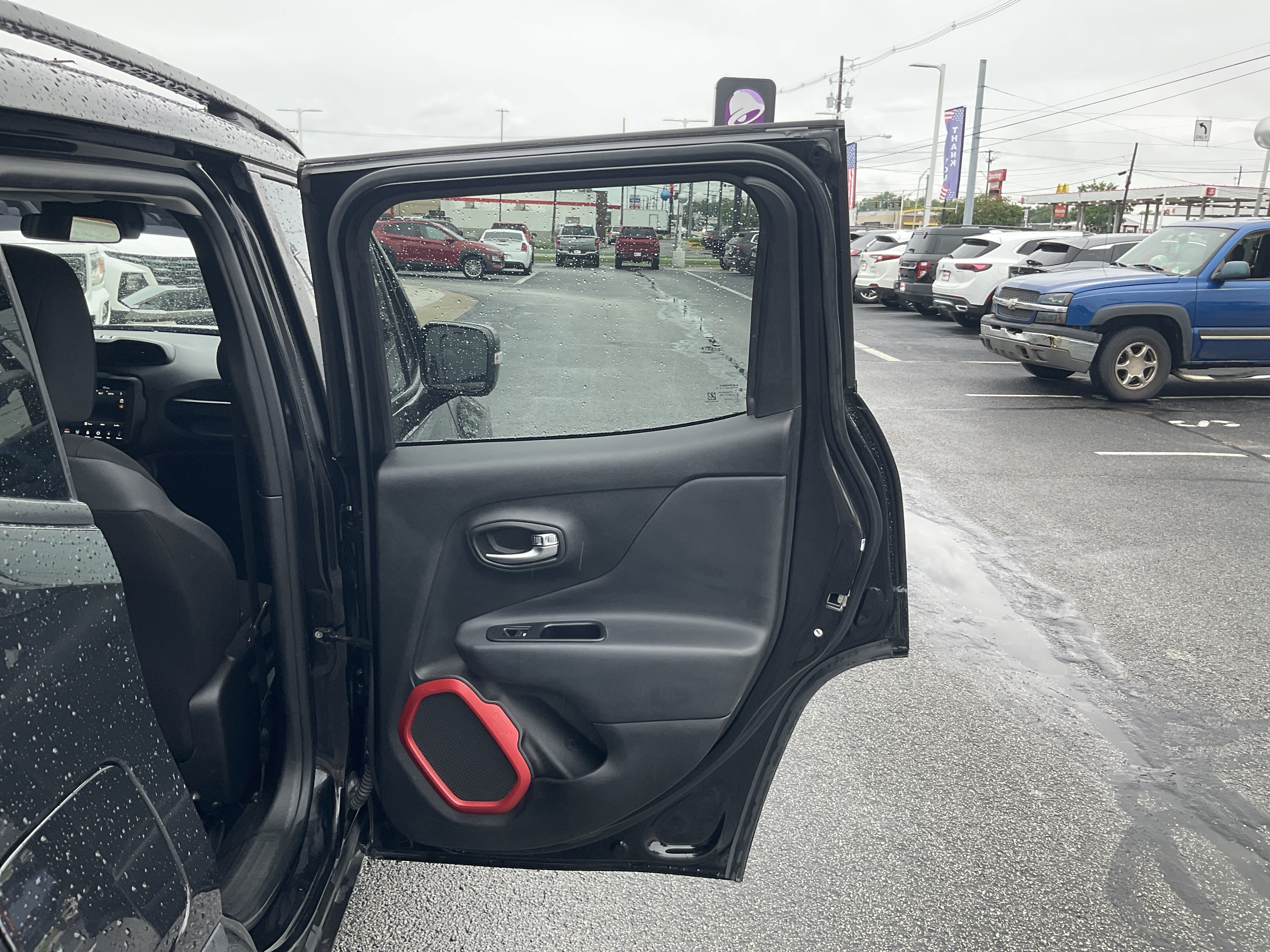 2018 Jeep Renegade Trailhawk